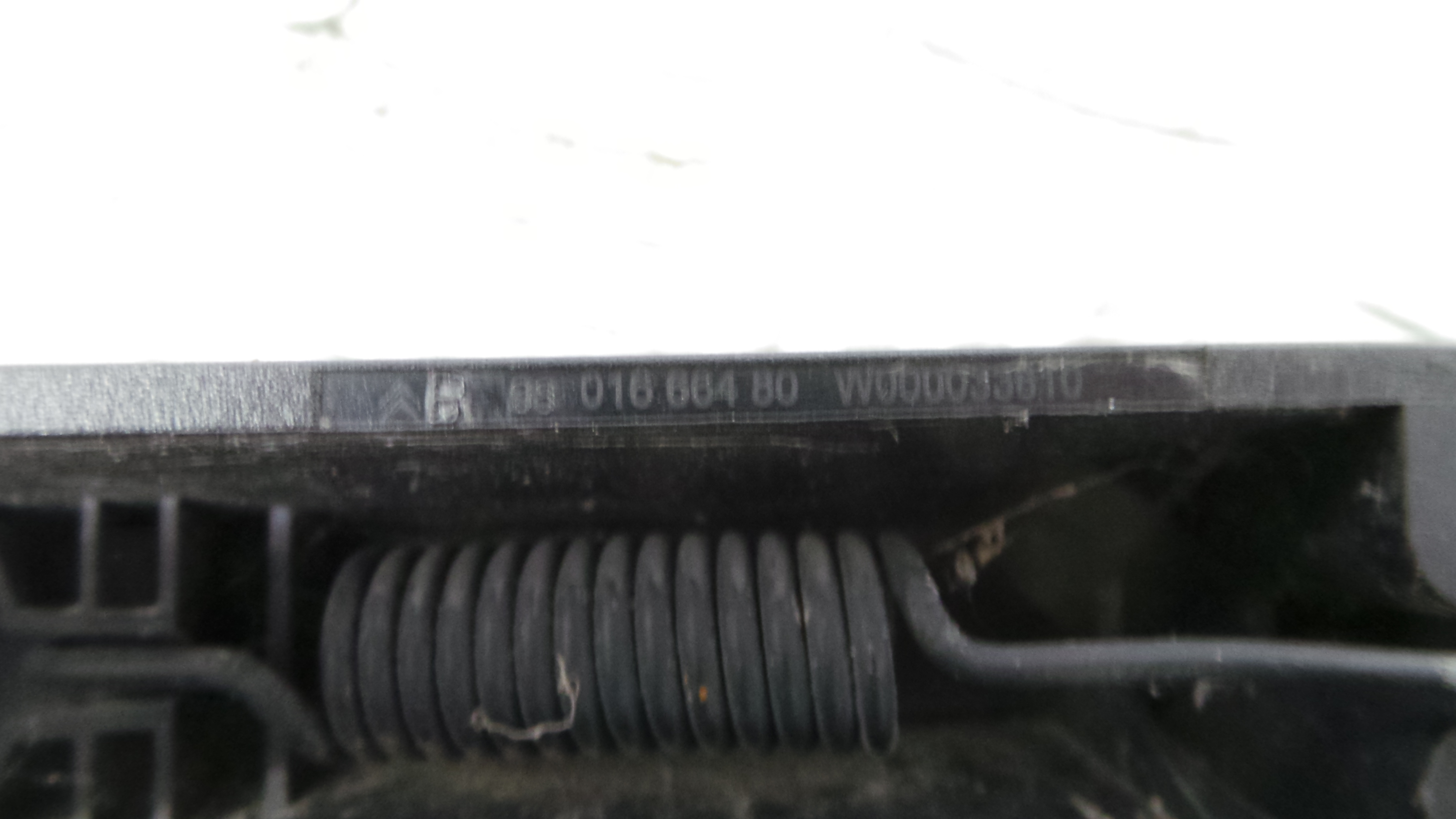 Braço Traseiro Para Brisas 9801666480 - CITROËN C4 CACTUS-36773664