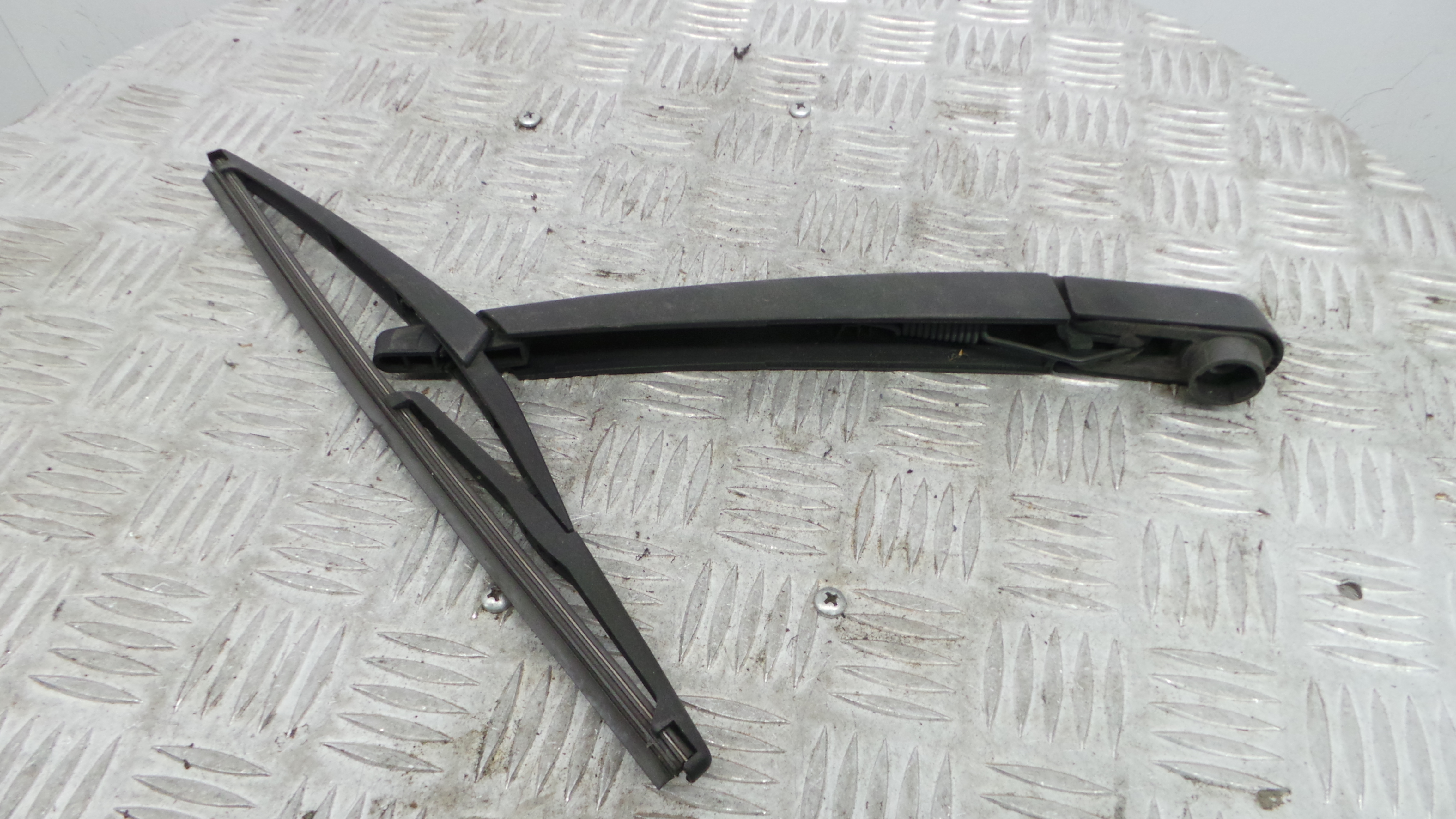 Braço Traseiro Para Brisas 6429HE - CITROËN C3 II (SC_)-36773671