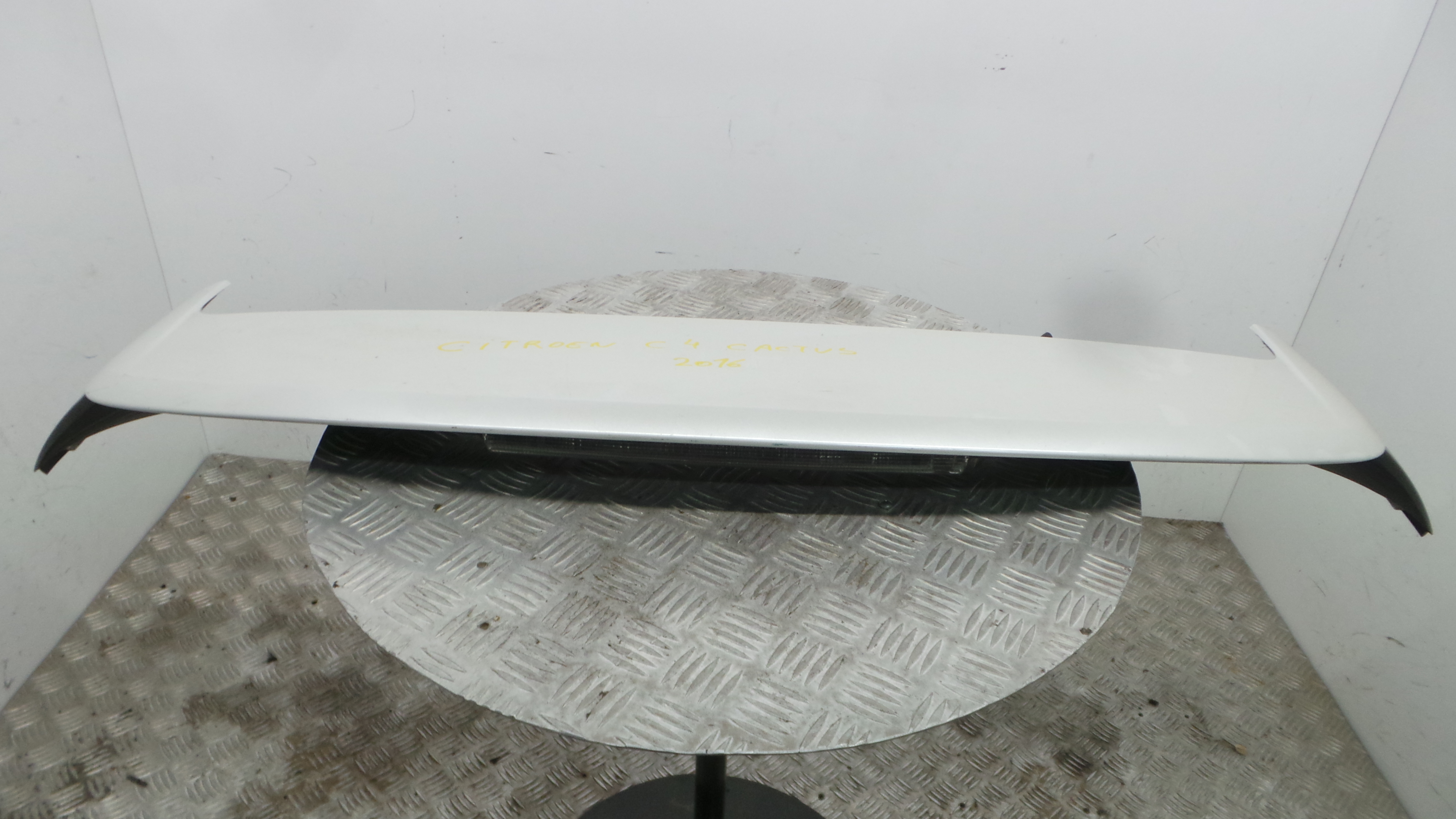 Aleron traseiro 9804050777 - CITROËN C4 CACTUS-36773707