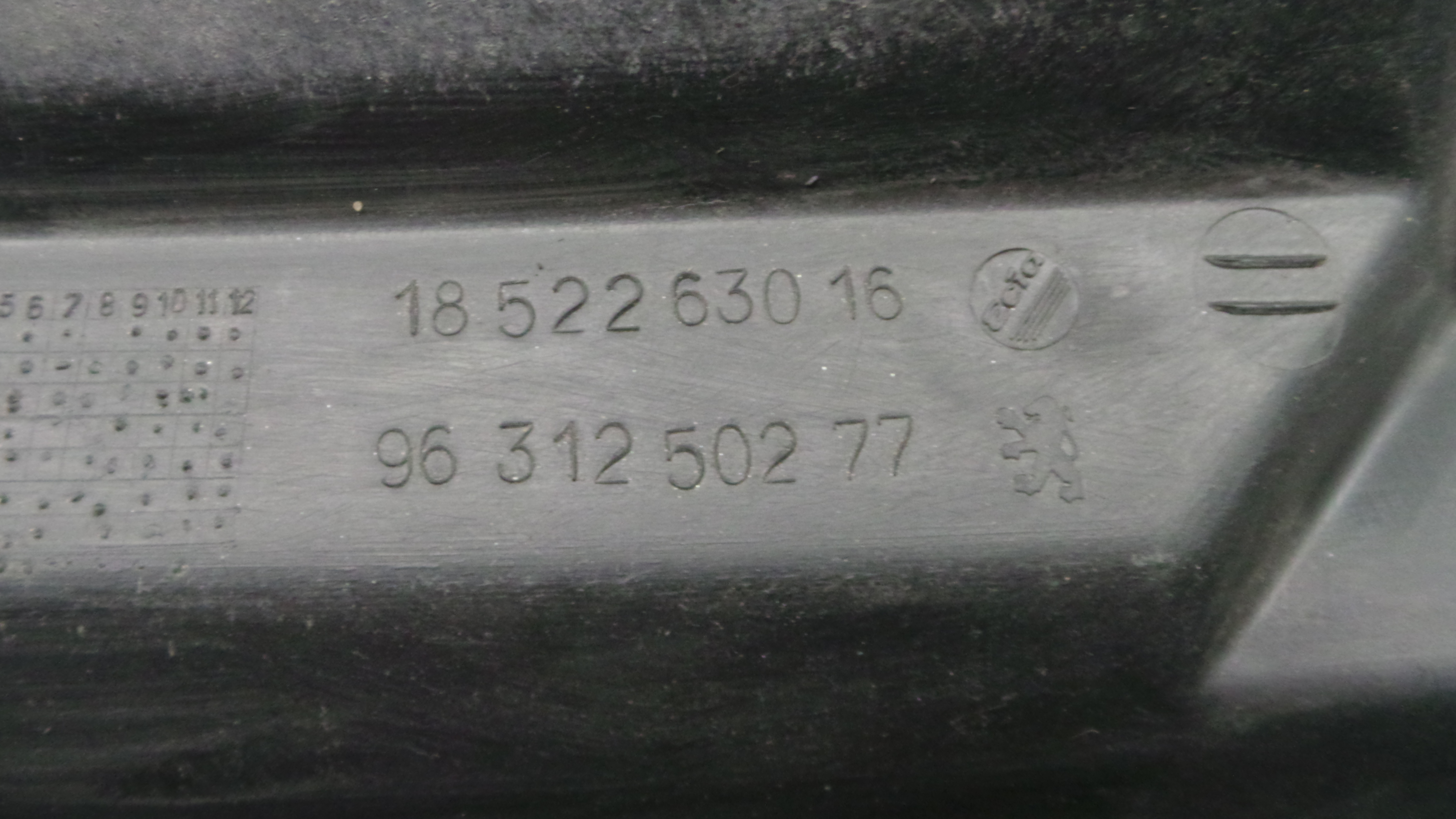 Grelha da Frente 9631250277 - PEUGEOT 406 (8B)-36773723