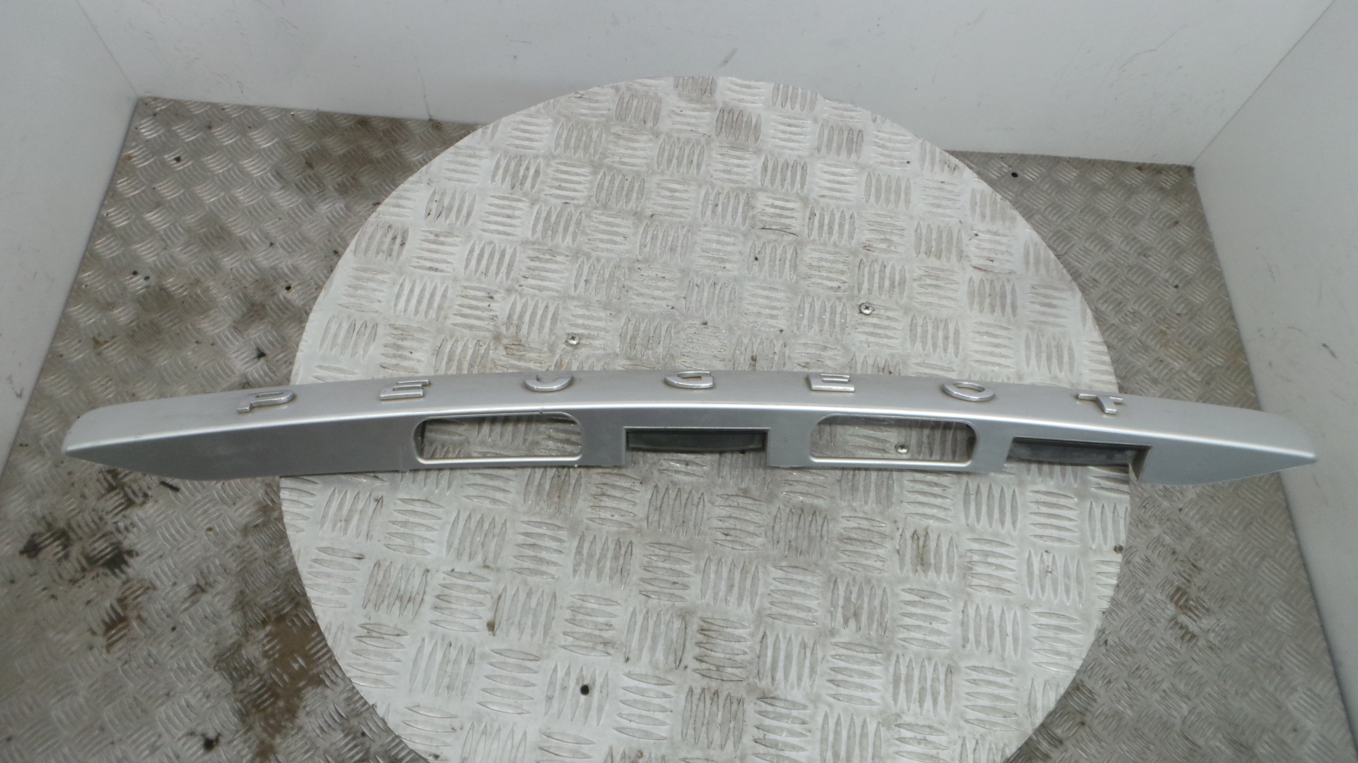 Puxador Exterior da Tampa da Mala 96806027 - PEUGEOT 308 SW I (4E_, 4H_)-36773747