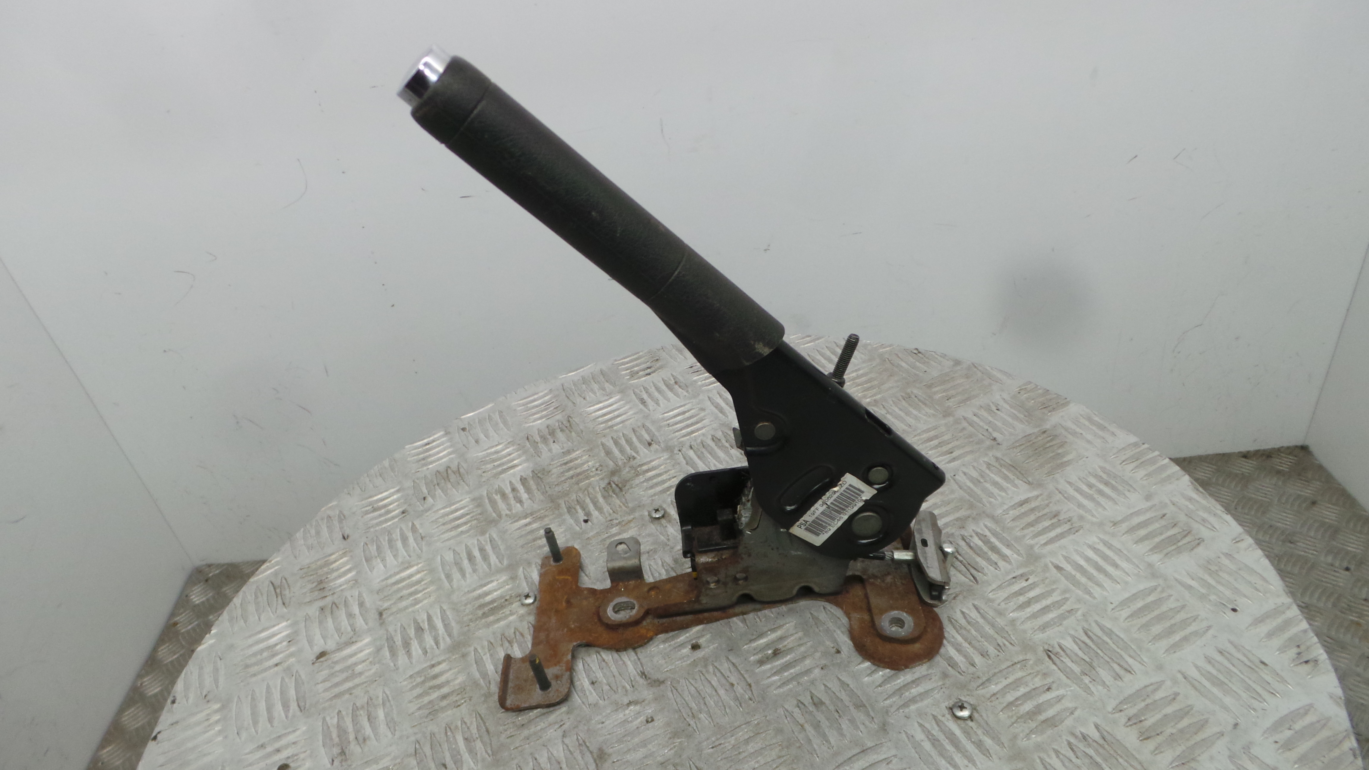 Travão de Mão 98062966ZD - CITROËN C3 II (SC_)-36775899 Travão de Mão 98062966ZD - CITROËN C3 II (SC_)-36775899