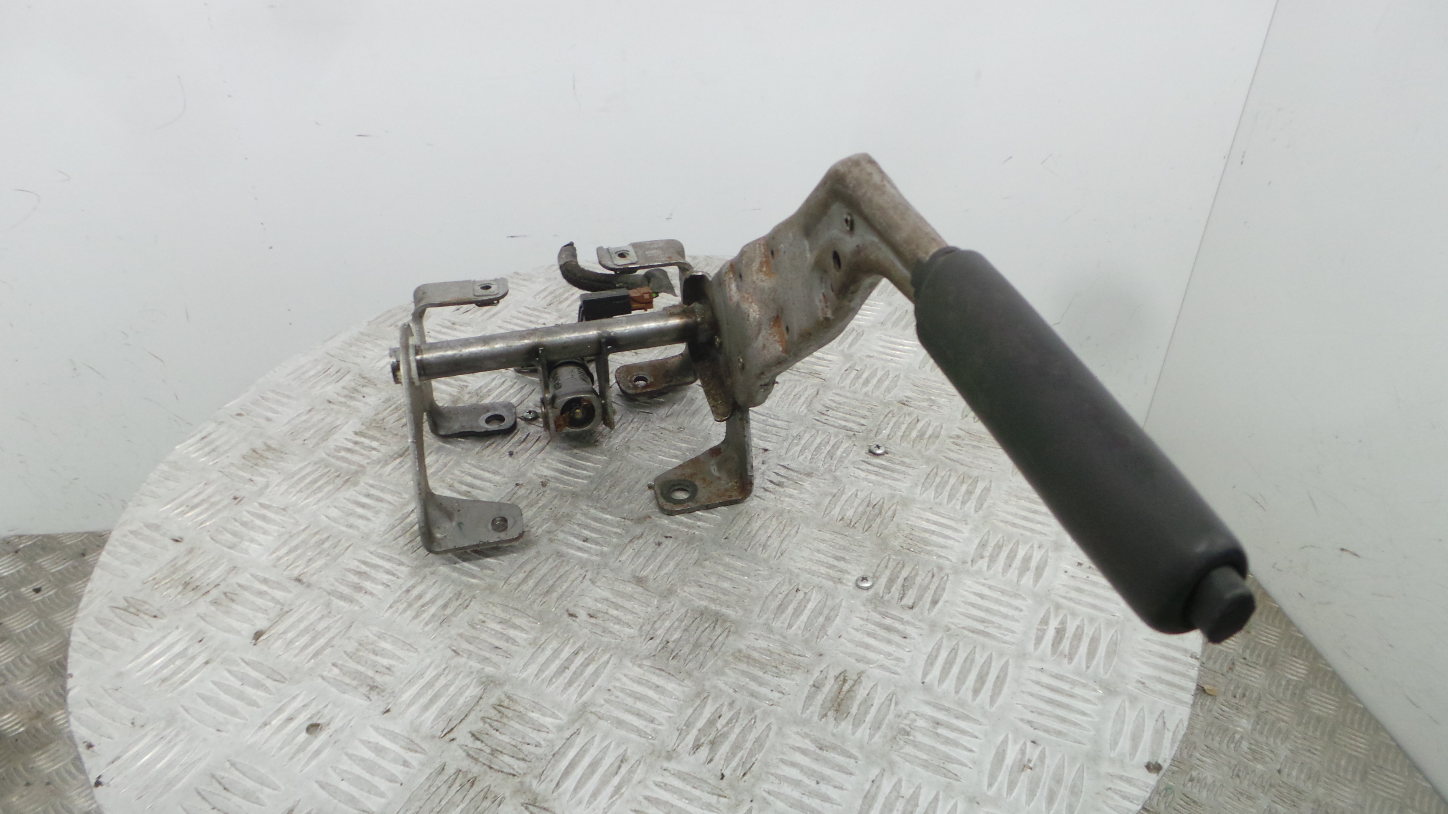 Travão de Mão 9680786377 - CITROËN BERLINGO Caixa/monovolume (B9)-36775956 Travão de Mão 9680786377 - CITROËN BERLINGO Caixa/monovolume (B9)-36775956