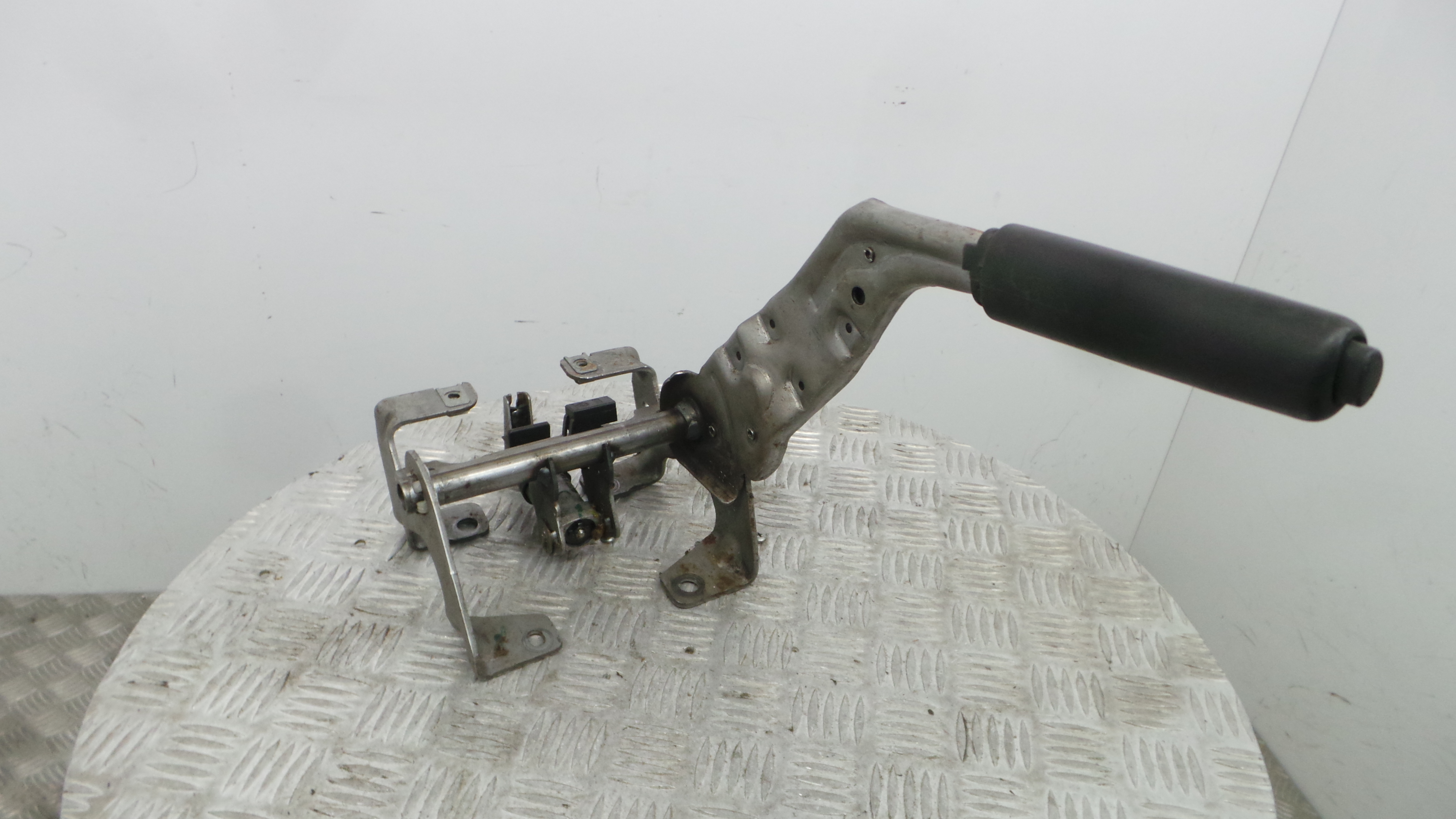 Travão de Mão 9680786377 - CITROËN BERLINGO Caixa/monovolume (B9)-36775959 Travão de Mão 9680786377 - CITROËN BERLINGO Caixa/monovolume (B9)-36775959