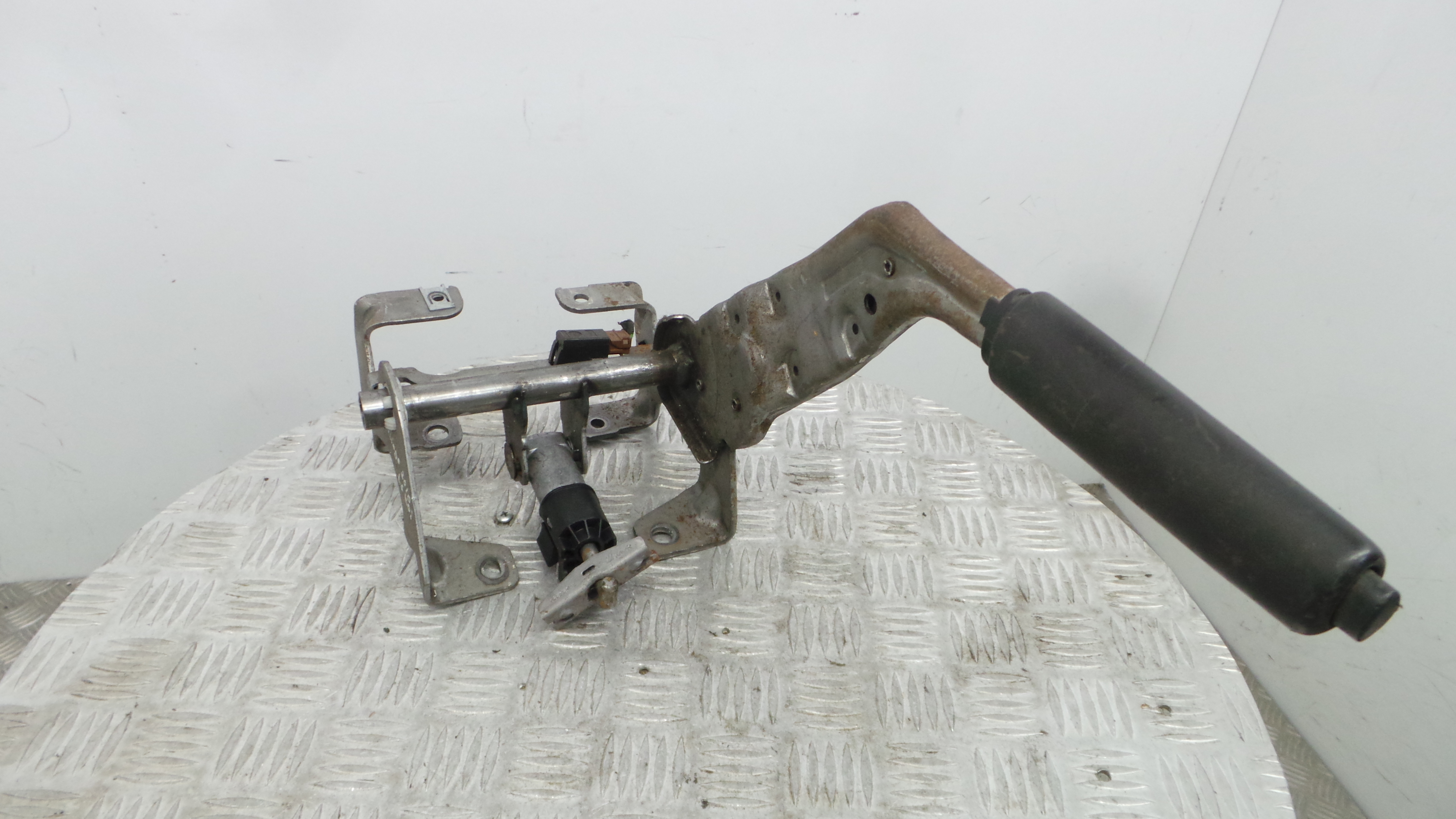 Travão de Mão 9680786377 - CITROËN BERLINGO Caixa/monovolume (B9)-36775961 Travão de Mão 9680786377 - CITROËN BERLINGO Caixa/monovolume (B9)-36775961