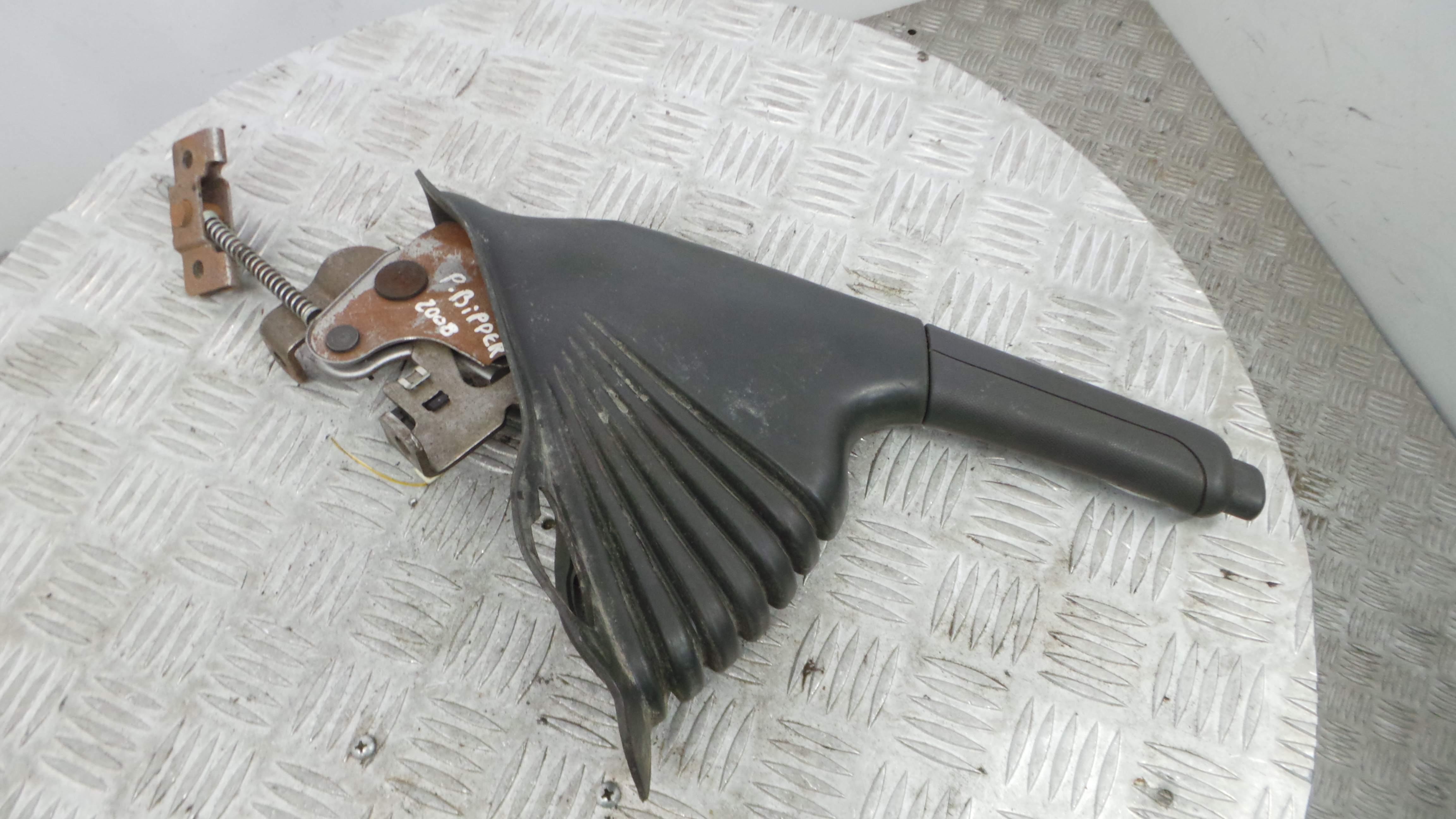 Travão de Mão 735462115 - PEUGEOT BIPPER TEPEE-36776541 Travão de Mão 735462115 - PEUGEOT BIPPER TEPEE-36776541