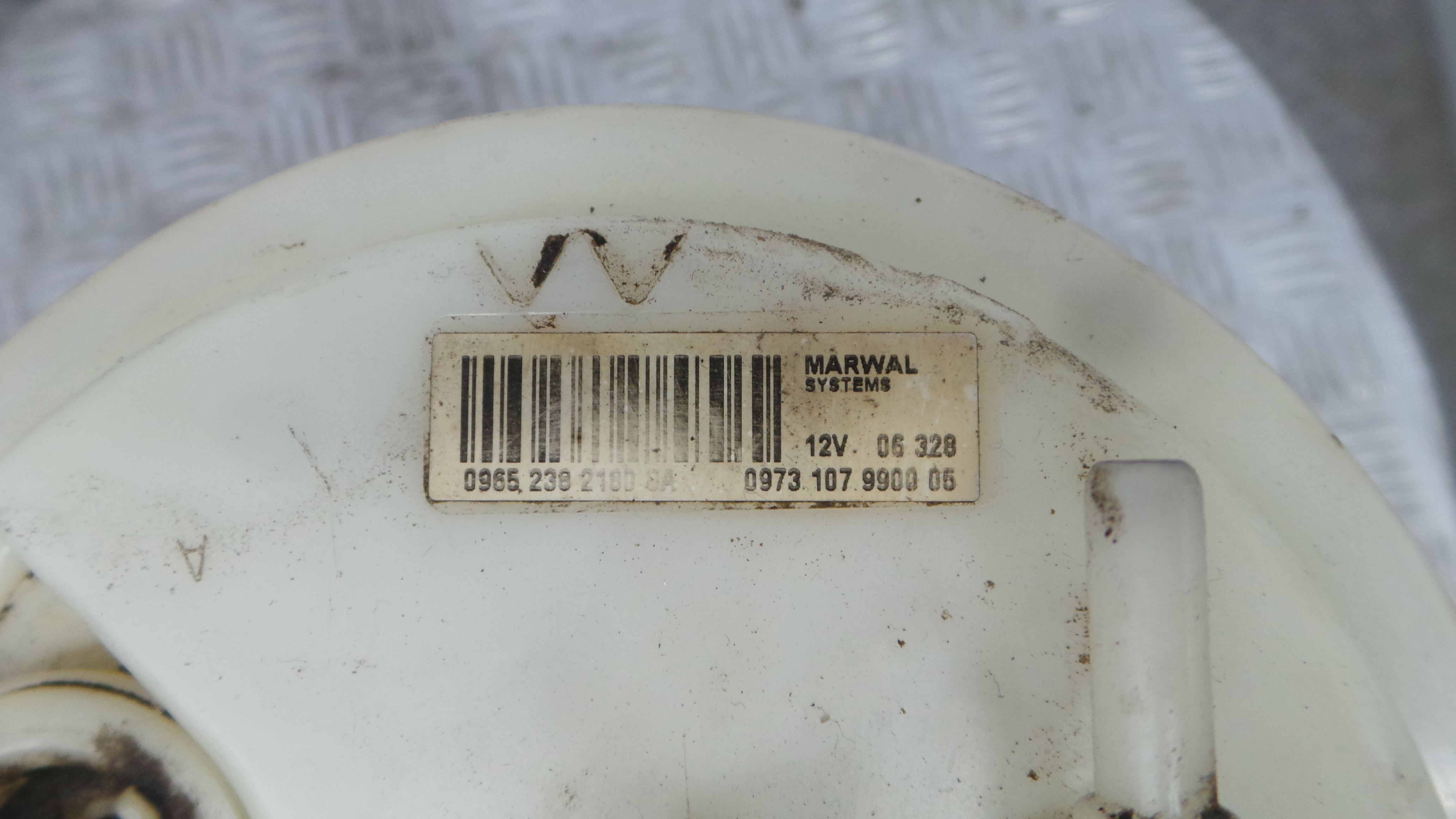 Boia do Combustível 096523821800A - PEUGEOT 107 (PM_, PN_)-36776577