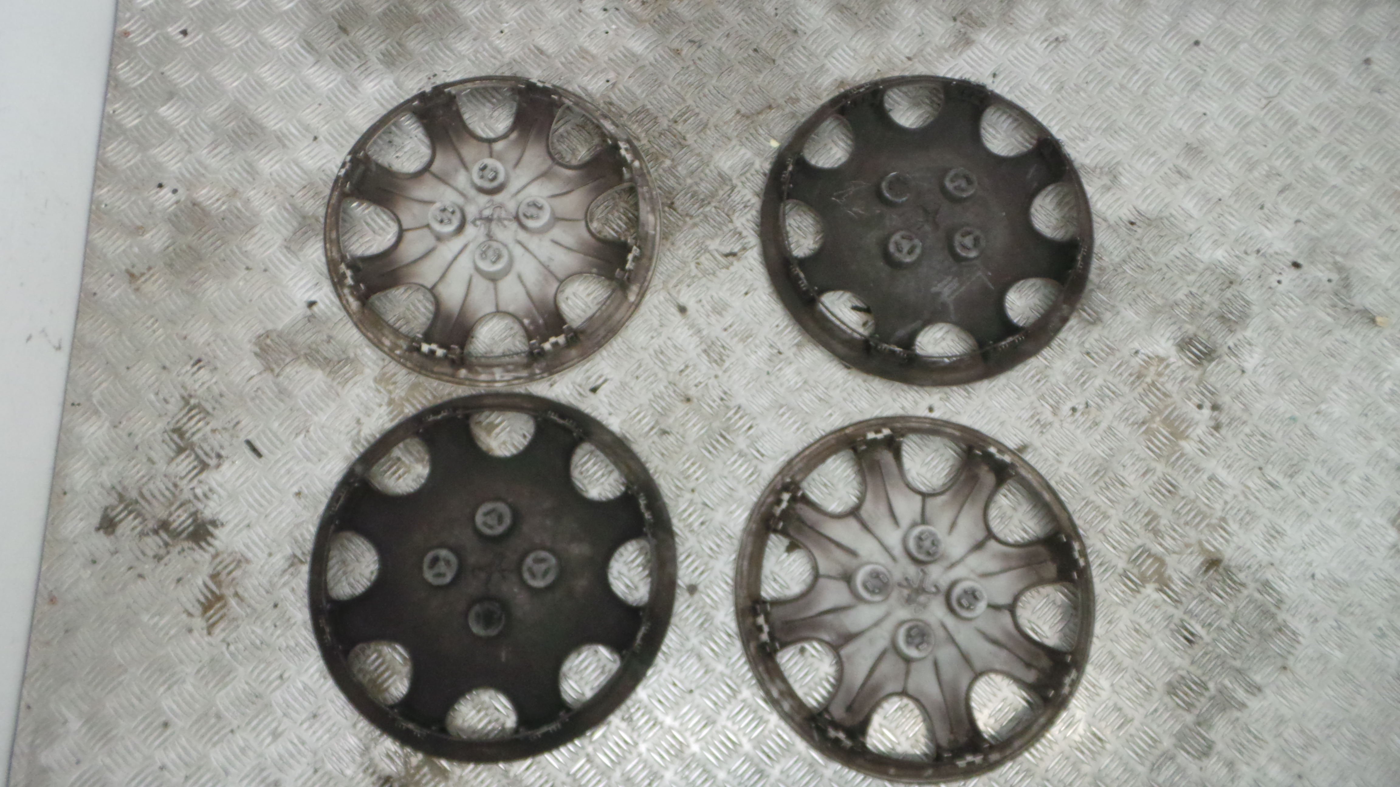 Tampões das rodas 9651017180 - PEUGEOT 207 (WA_, WC_), 207/207+ (WA_, WC_)-36780846