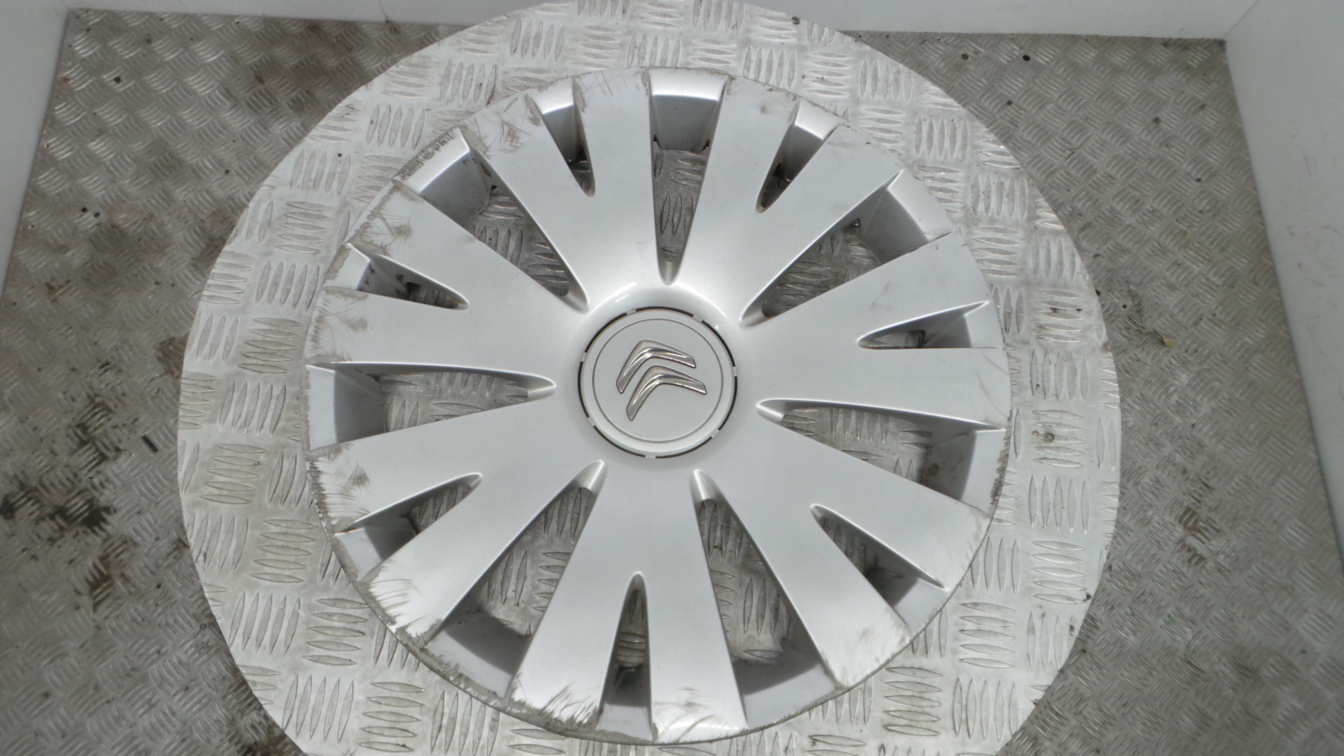 Tampões das rodas 9813655477 - CITROËN SAXO (S0, S1)-36780894