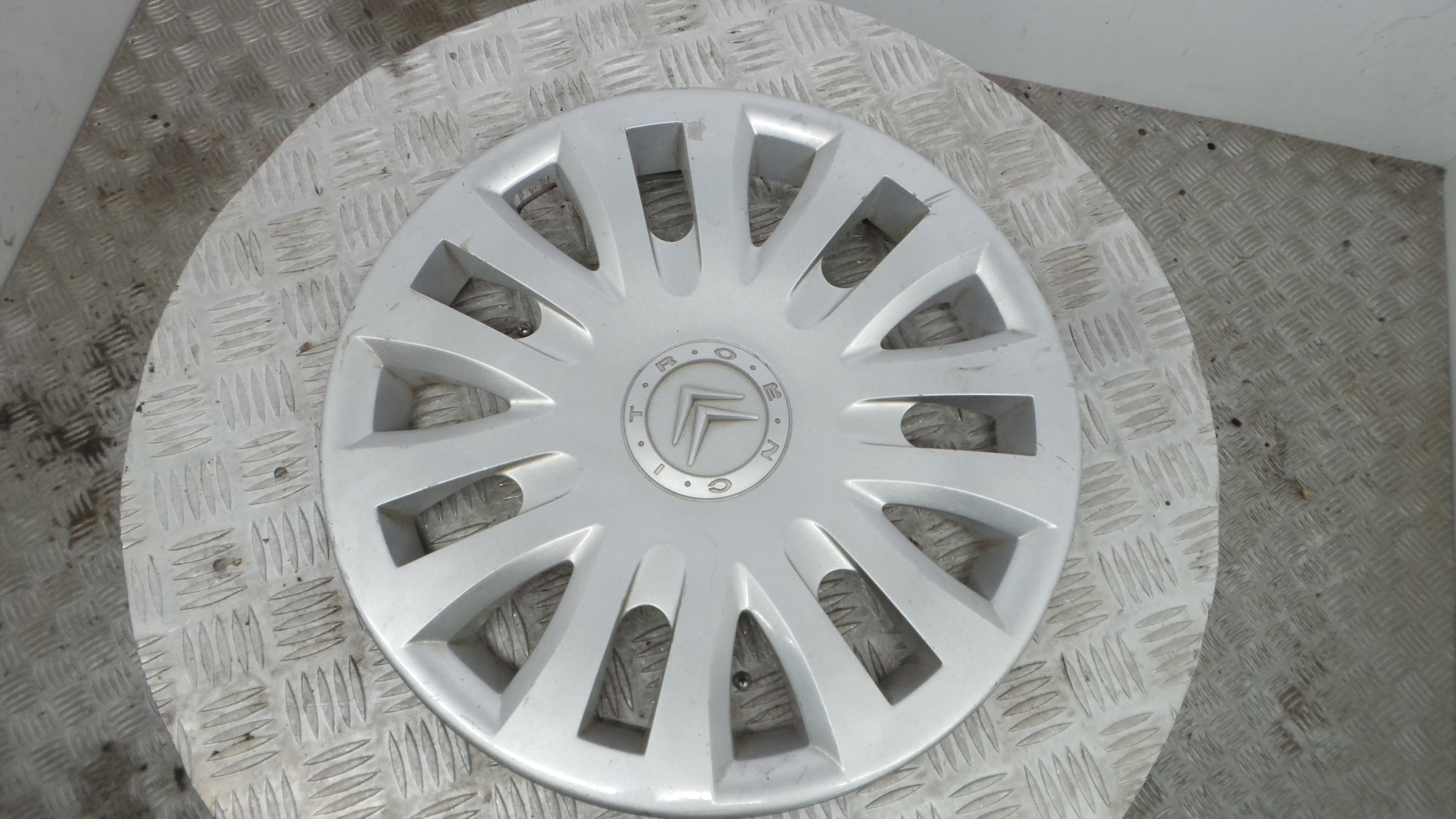 Tampões das rodas 9645379980 - CITROËN C2 (JM_)-36780910