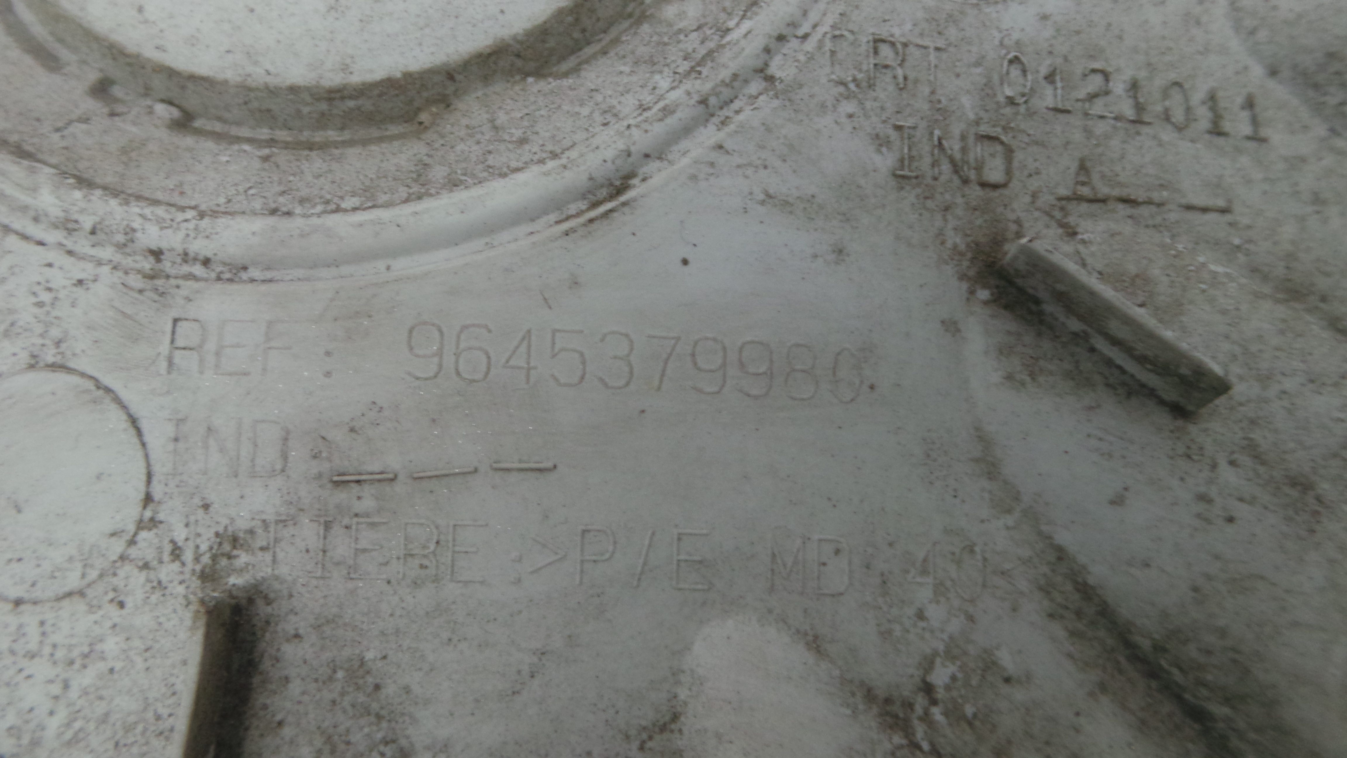 Tampões das rodas 9645379980 - CITROËN C2 (JM_)-36780910