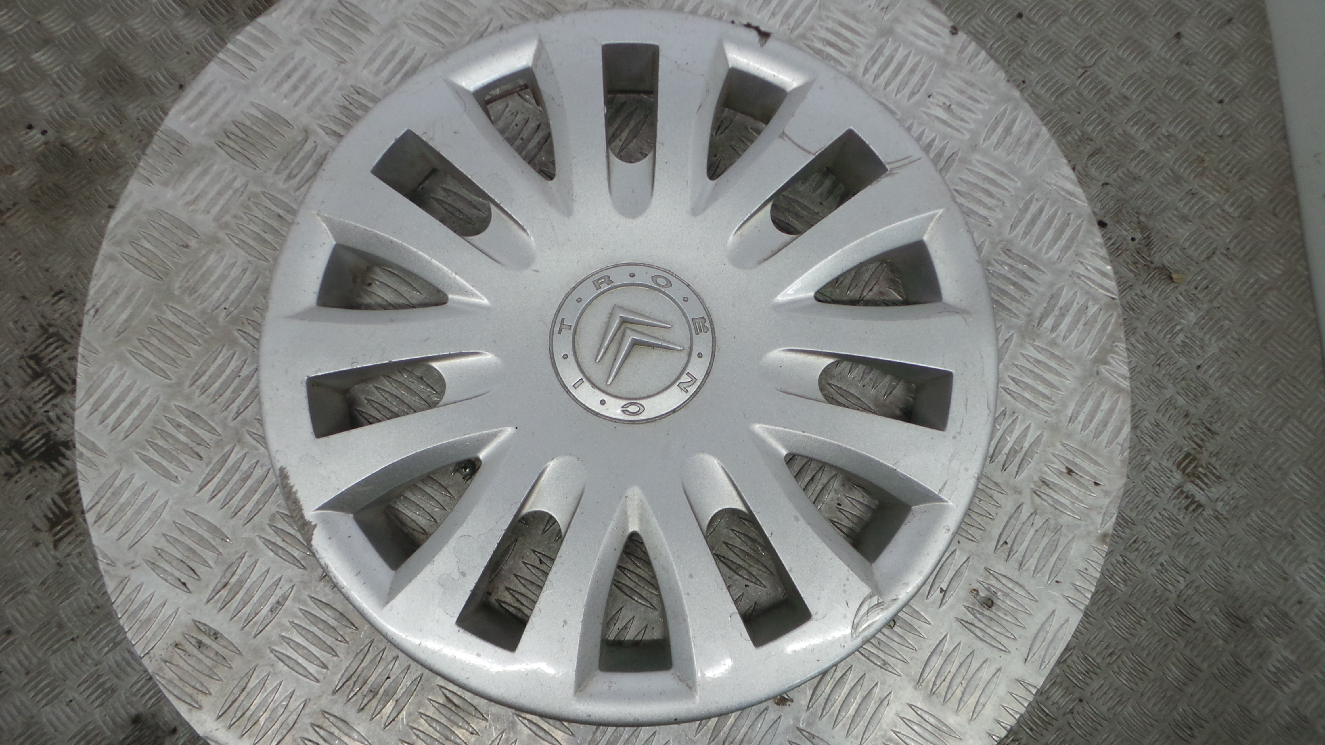 Tampões das rodas 9645379980 - CITROËN C2 (JM_)-36780913