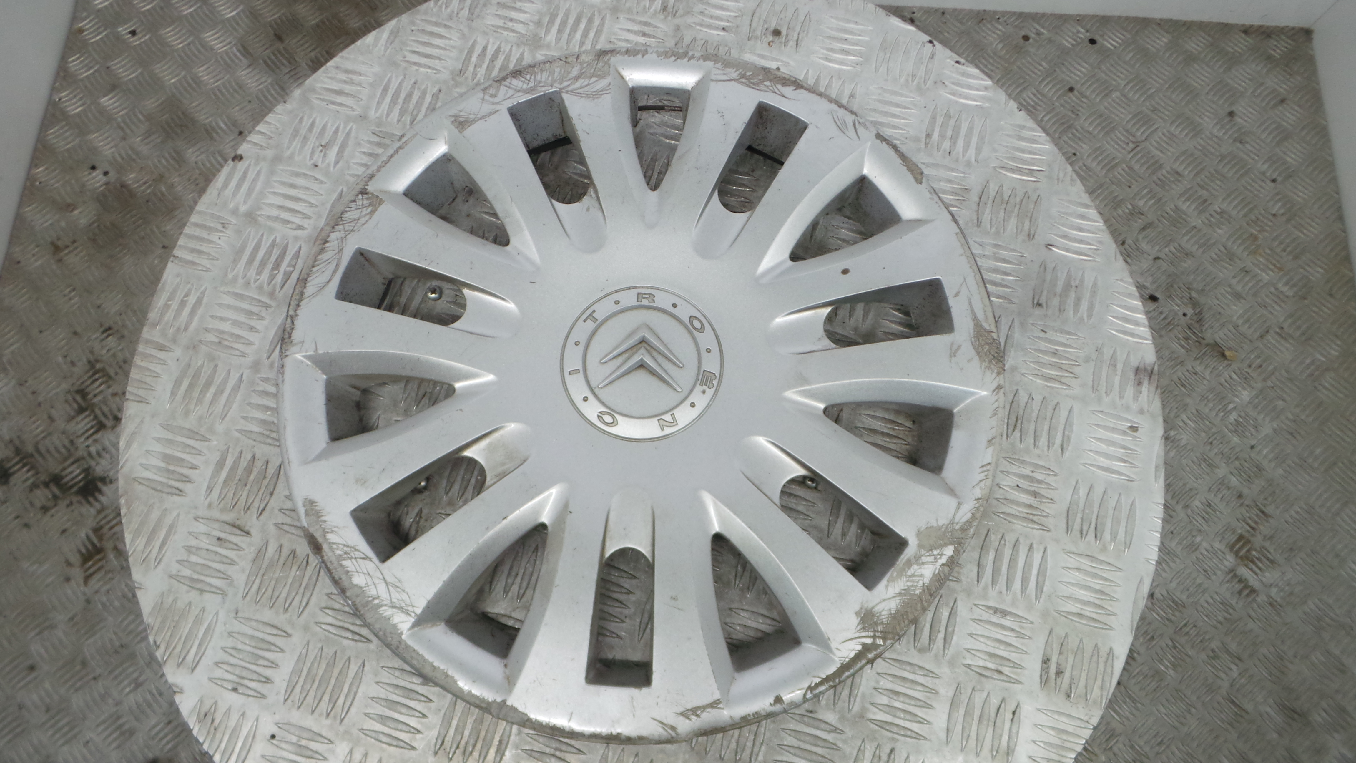 Tampões das rodas 9645379980 - CITROËN C2 (JM_)-36780919