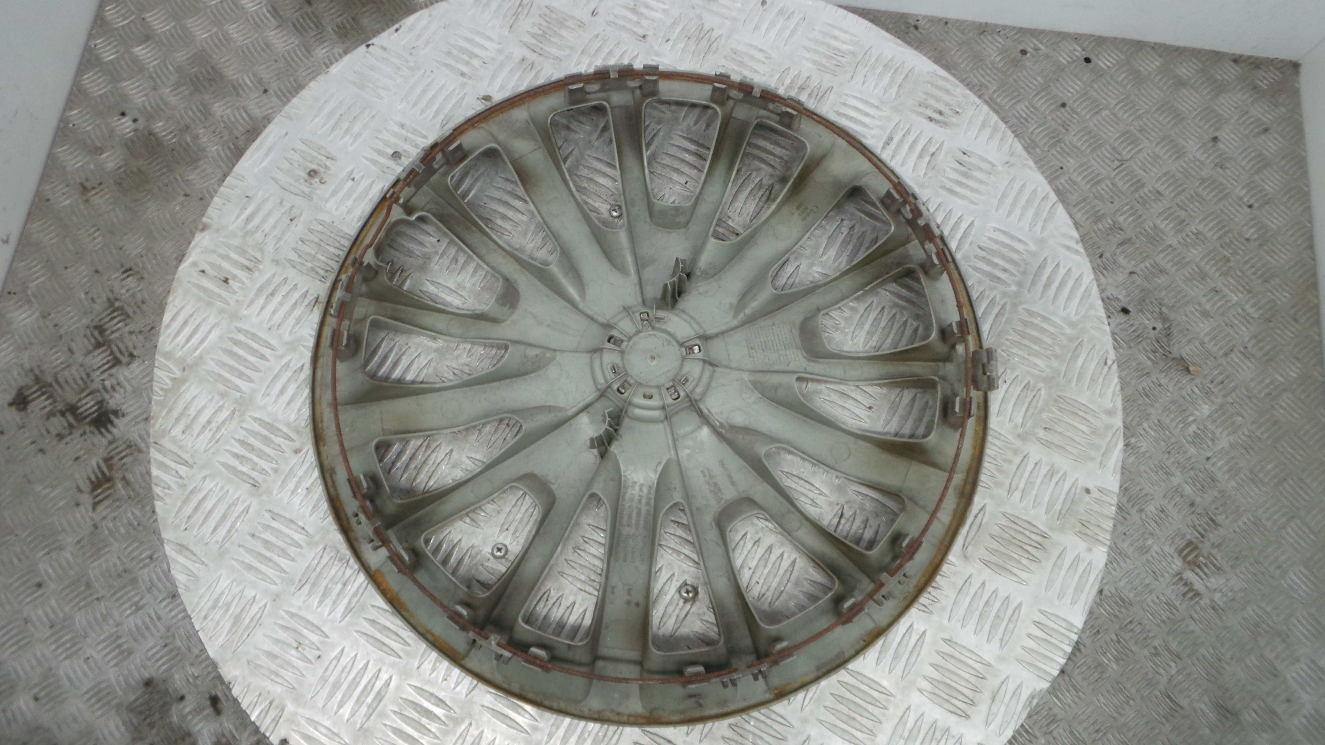 Tampões das rodas 9677426377 - PEUGEOT 308 II (LB_, LP_, LW_, LH_, L3_)-36780928