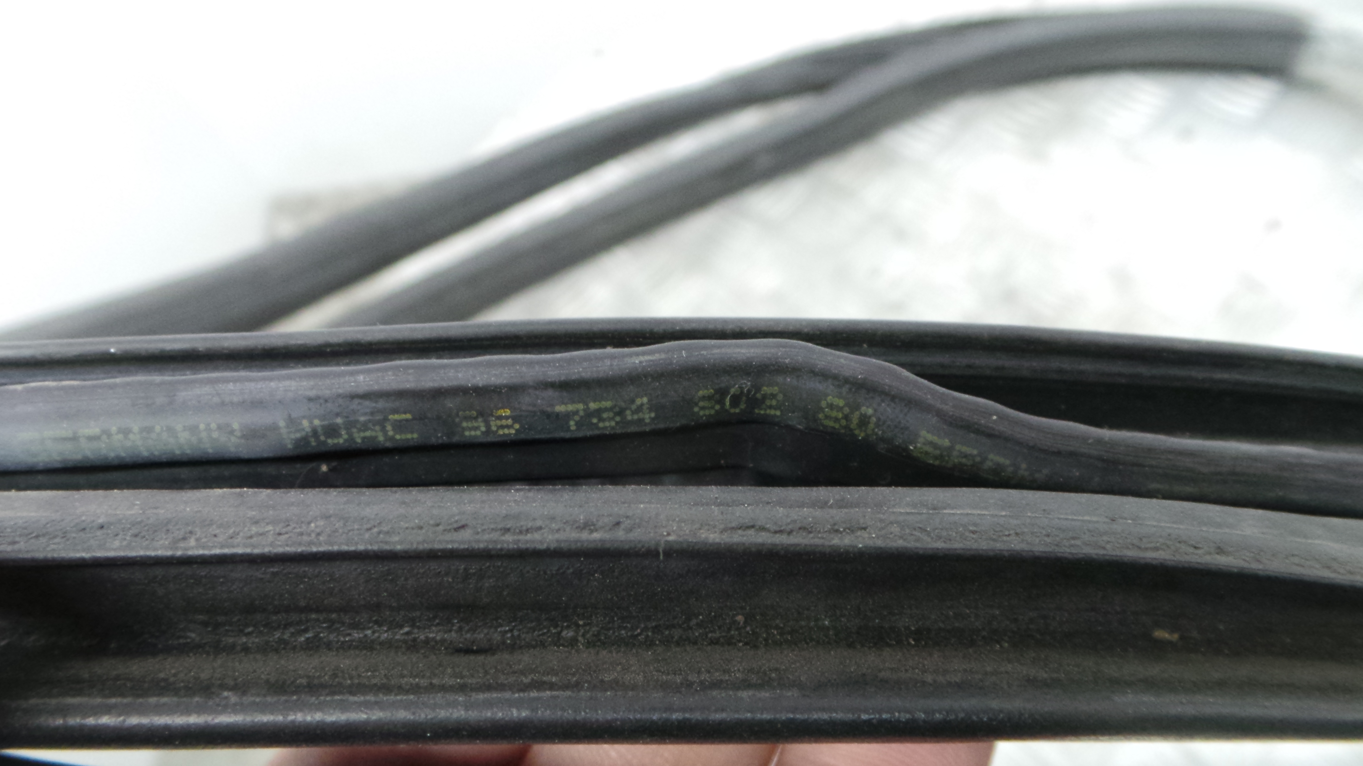 Borracha Porta Esquerda 9673480280 - PEUGEOT 208 I (CA_, CC_)-36780965