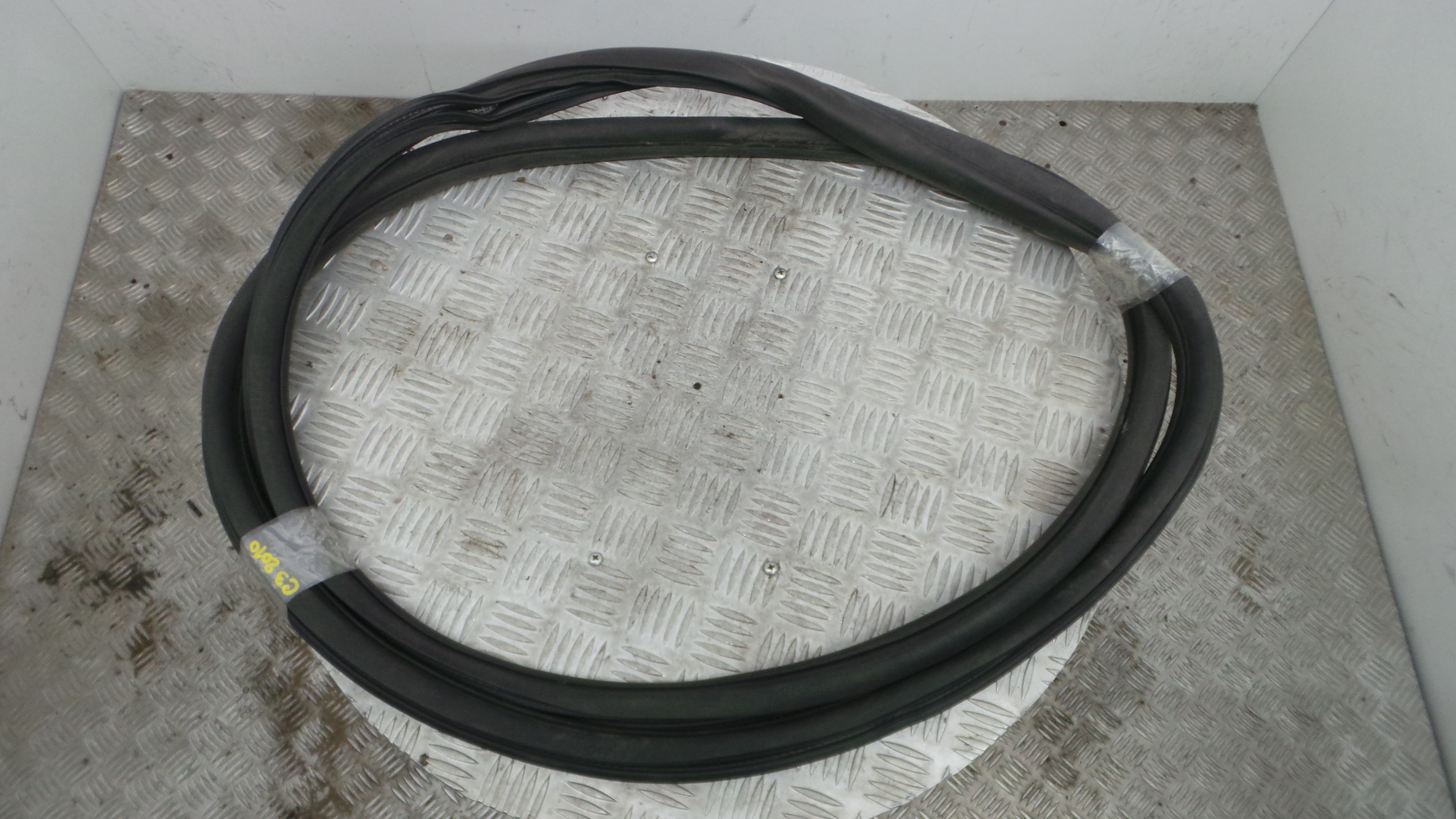 Borracha Porta Tras Direita 9688441680 - CITROËN C3 II (SC_)-36780992