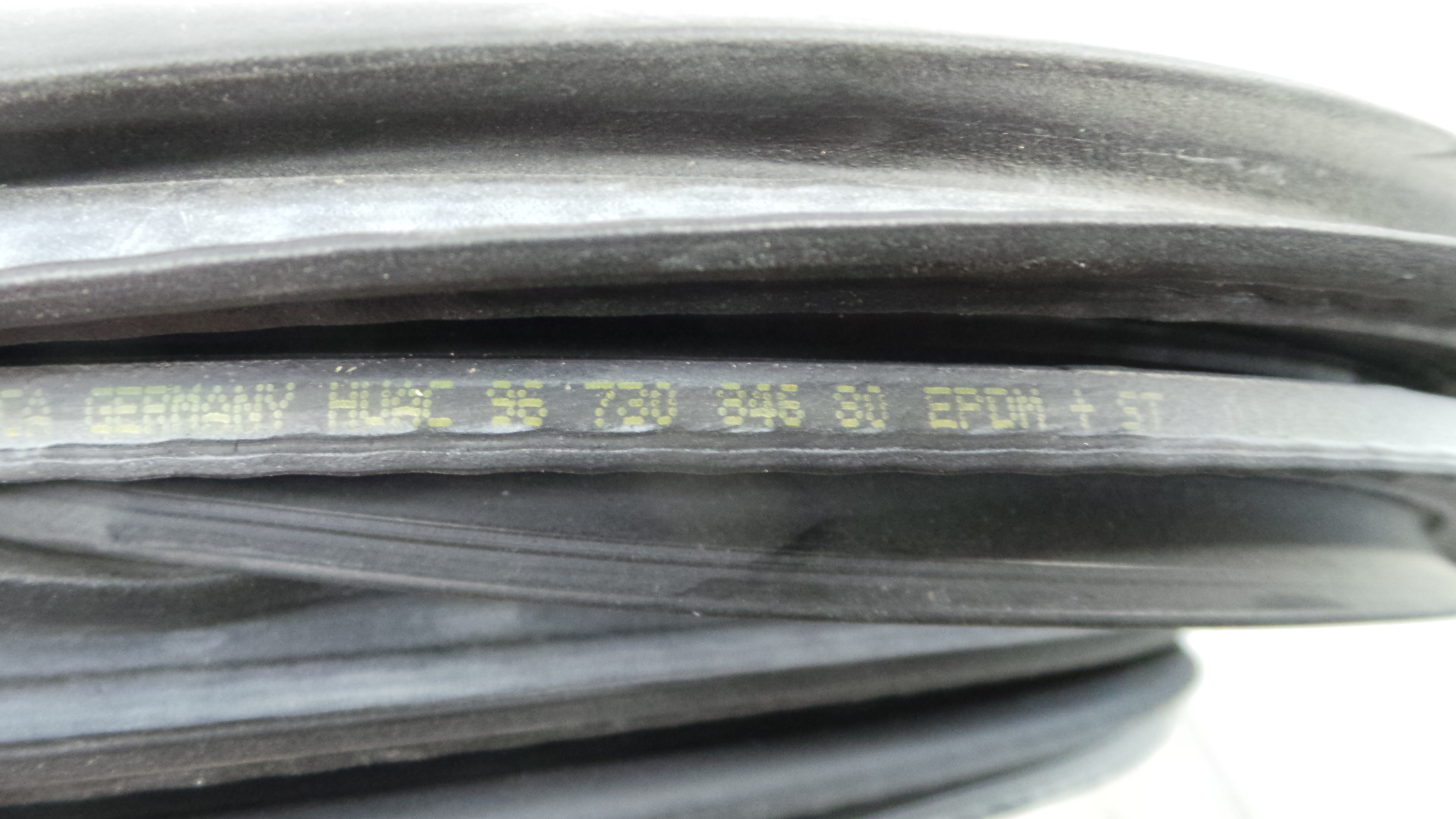 Borracha Porta Frente Direita 9673084680 - PEUGEOT 208 I (CA_, CC_)-36781047