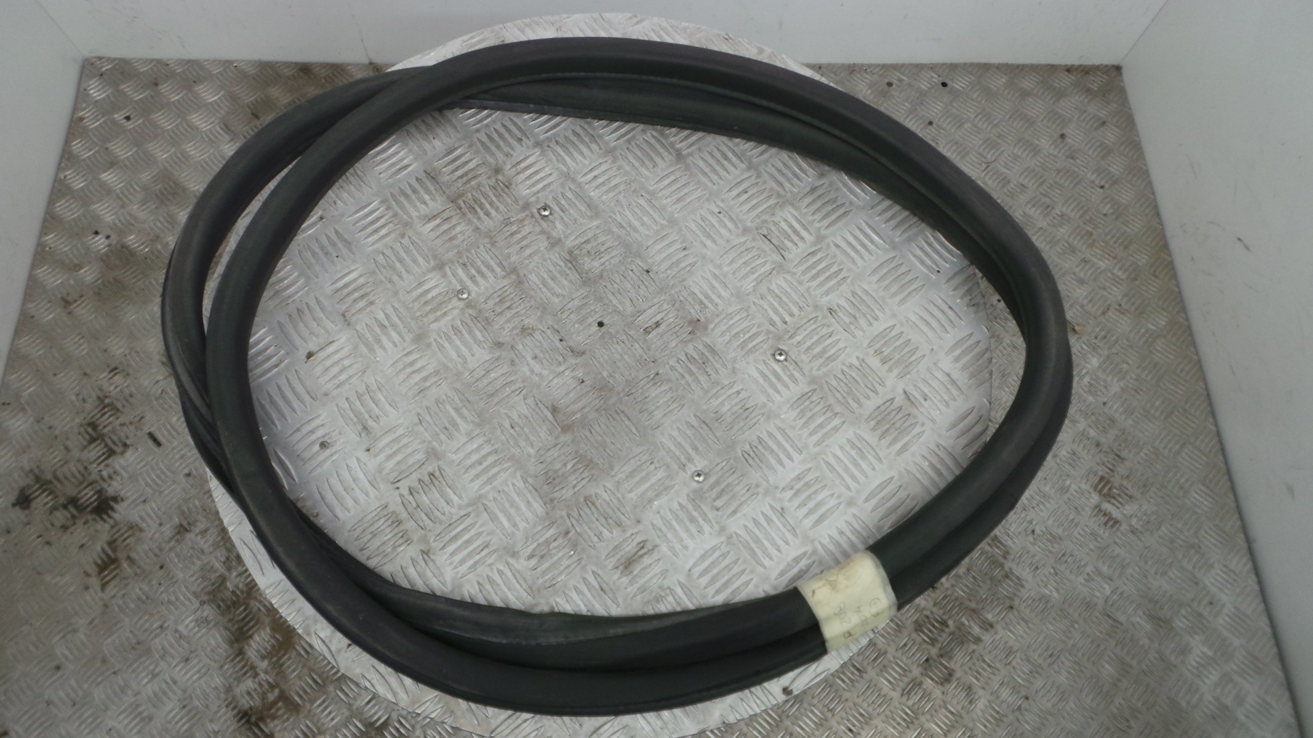 Borracha Porta Frente Direita 9673084680 - PEUGEOT 208 I (CA_, CC_)-36781093