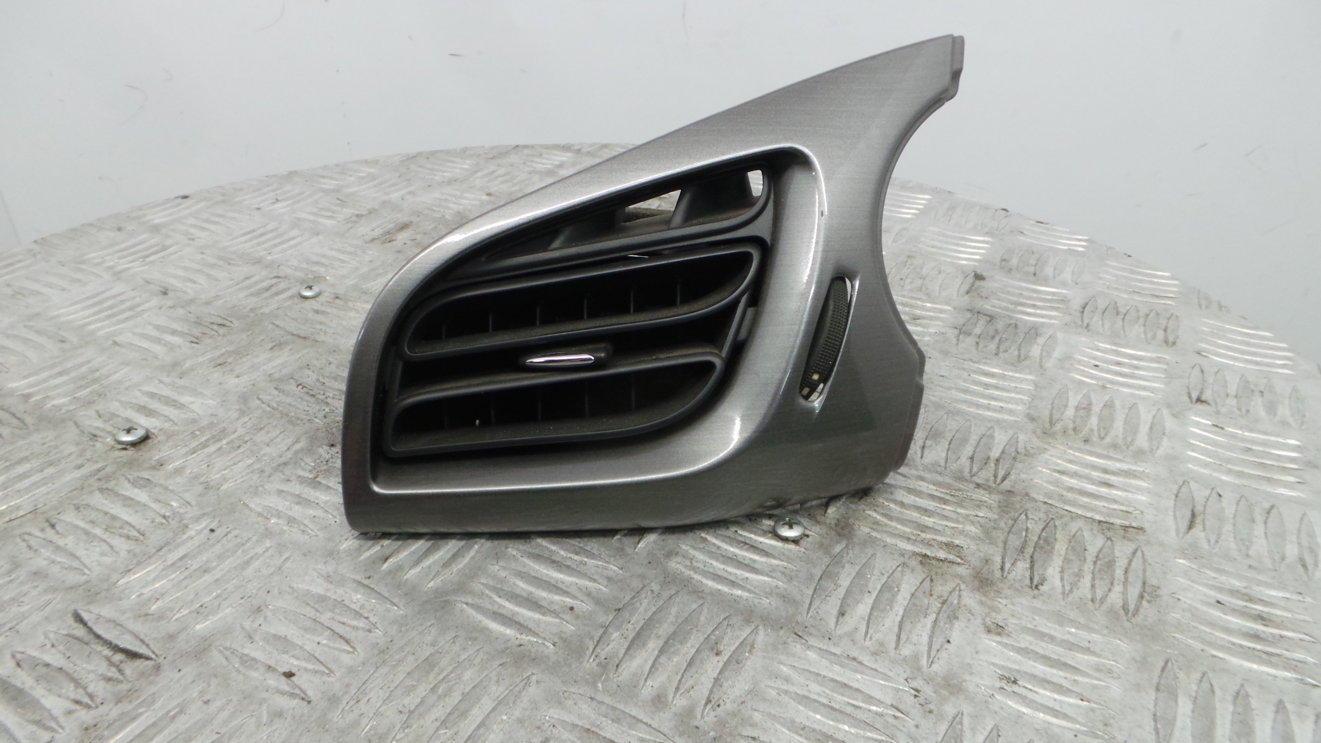 Grelha da Sofagem 9685312677 - CITROËN C3 II (SC_)-36781522 Grelha da Sofagem 9685312677 - CITROËN C3 II (SC_)-36781522