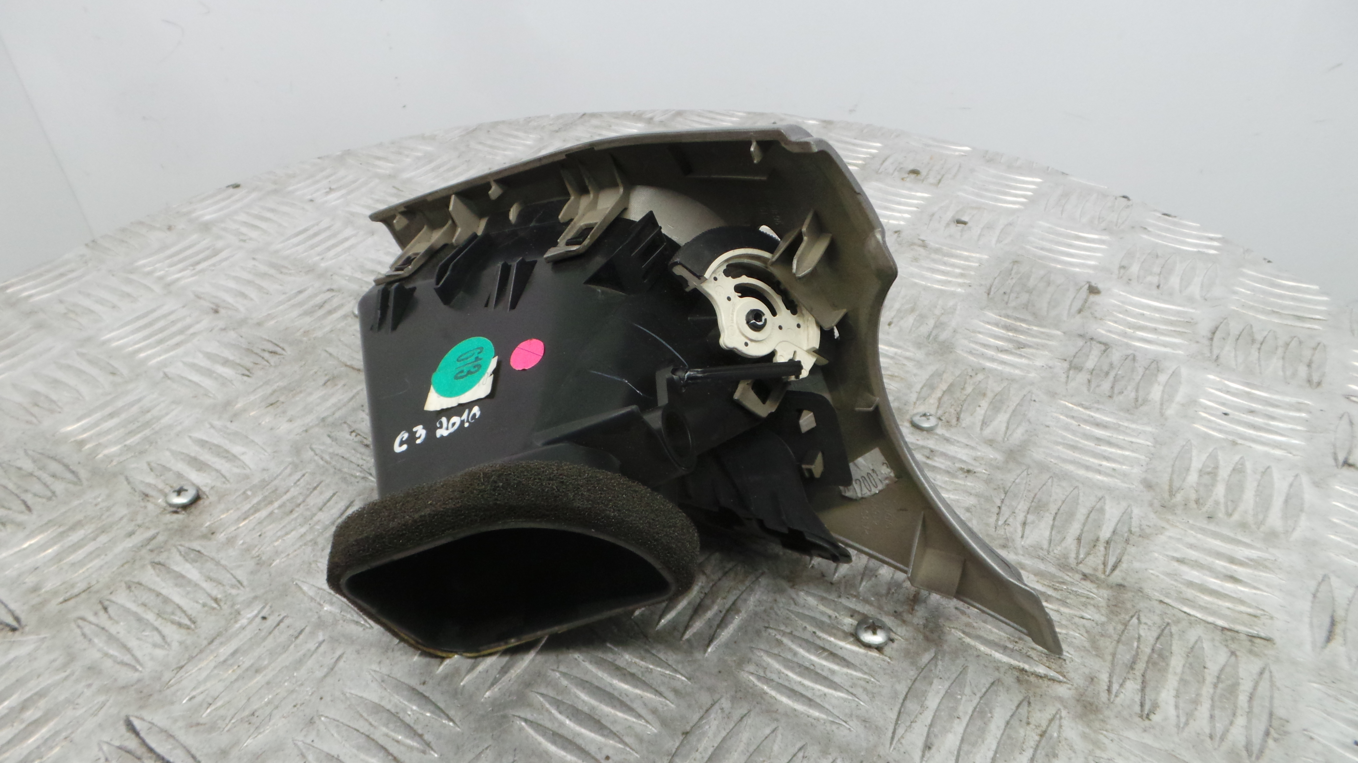 Grelha da Sofagem  9685312677 - CITROËN C3 II (SC_)-36781522