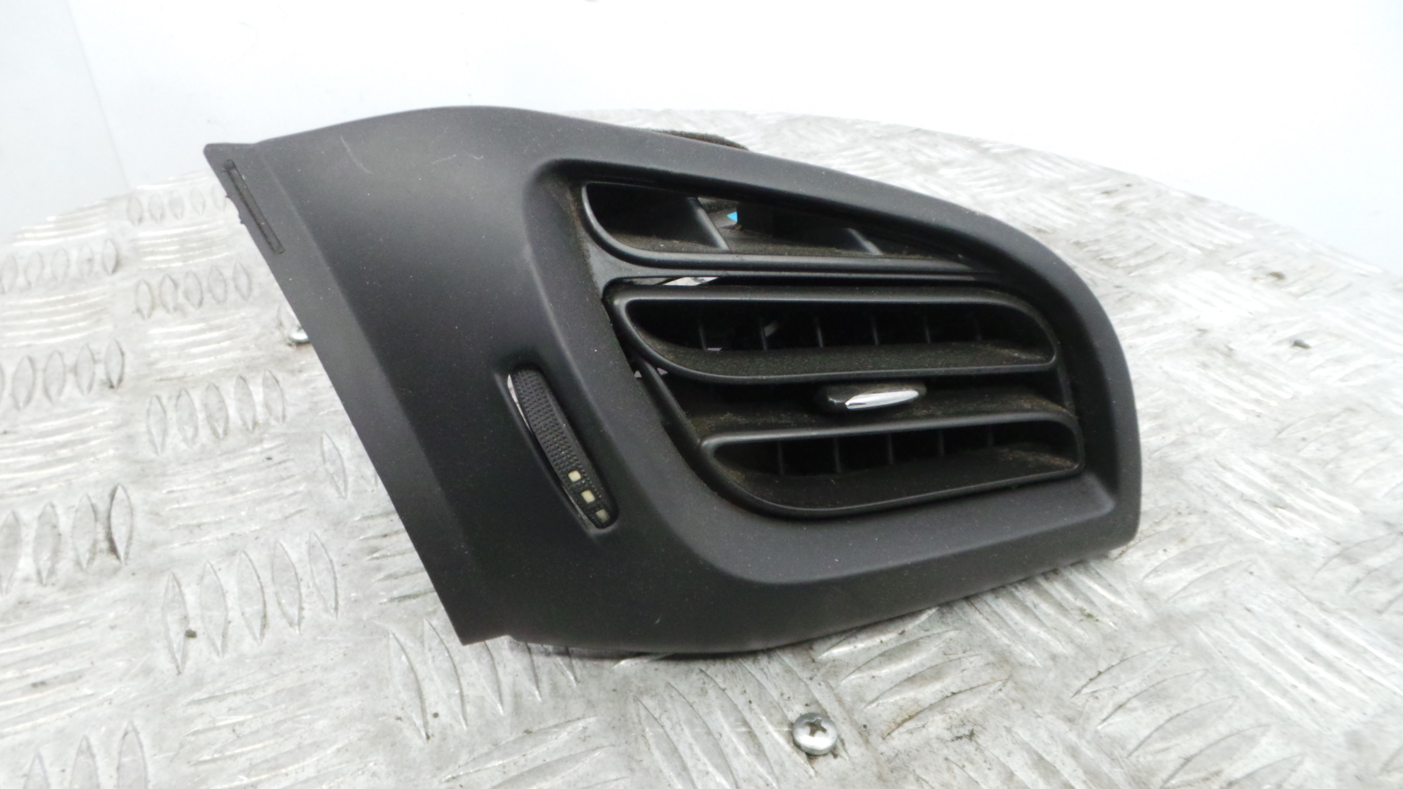 Grelha da Sofagem  96857591ZD - CITROËN C3 II (SC_)-36781528