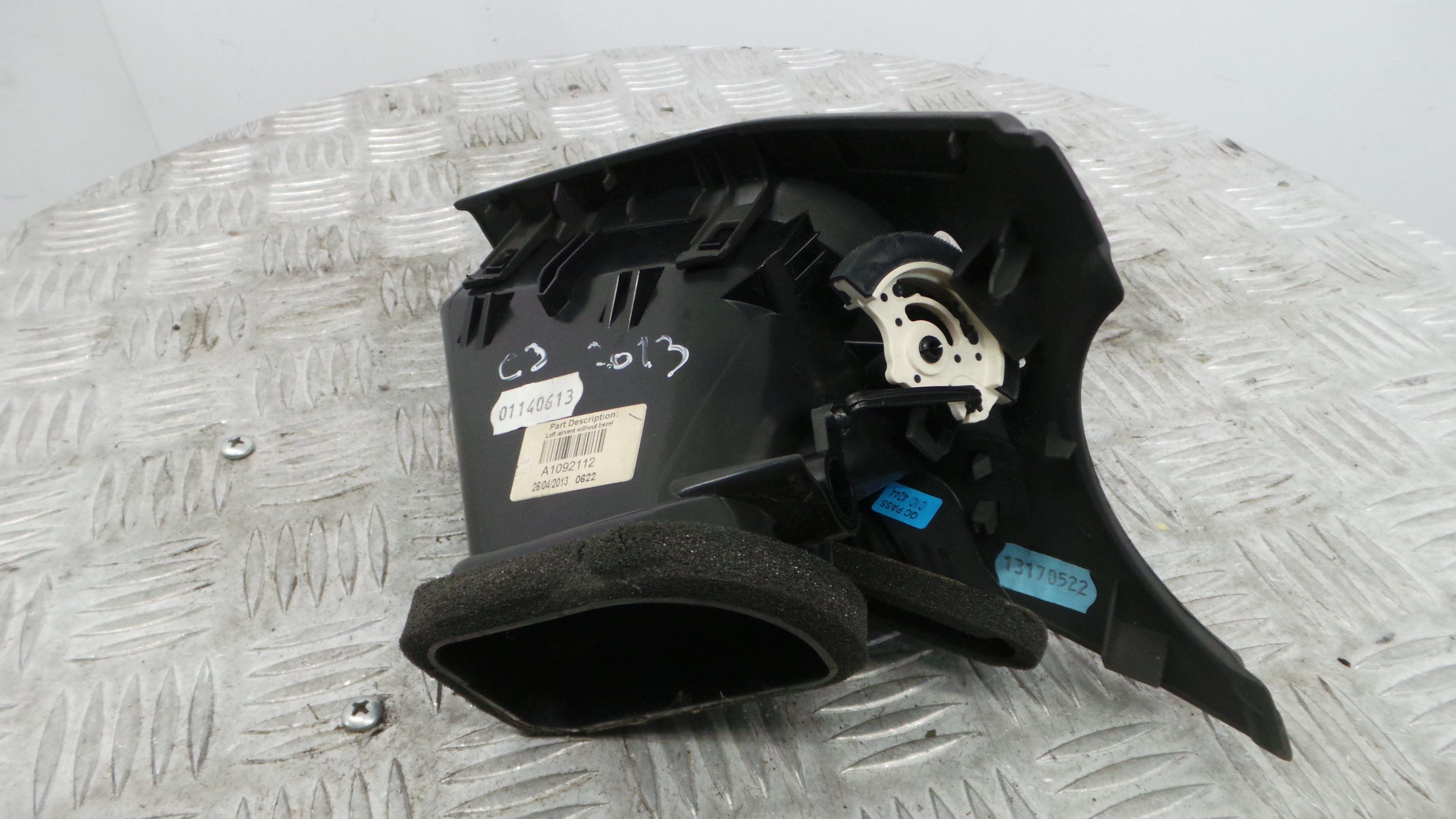 Grelha da Sofagem  96857496ZD - CITROËN C3 II (SC_)-36781573