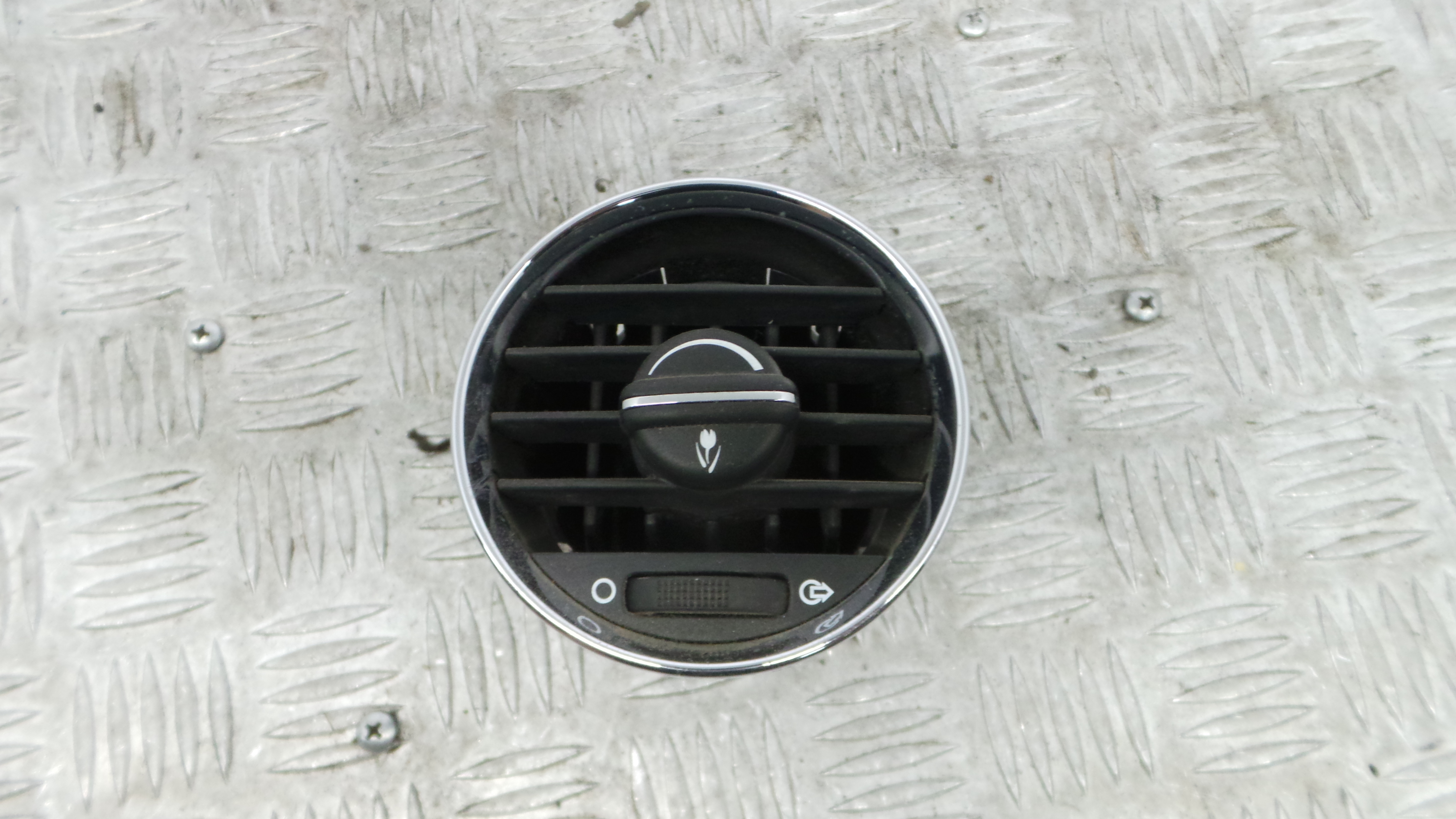 Grelha da Sofagem 9659879977 - PEUGEOT 308 I (4A_, 4C_)-36781974 Grelha da Sofagem 9659879977 - PEUGEOT 308 I (4A_, 4C_)-36781974