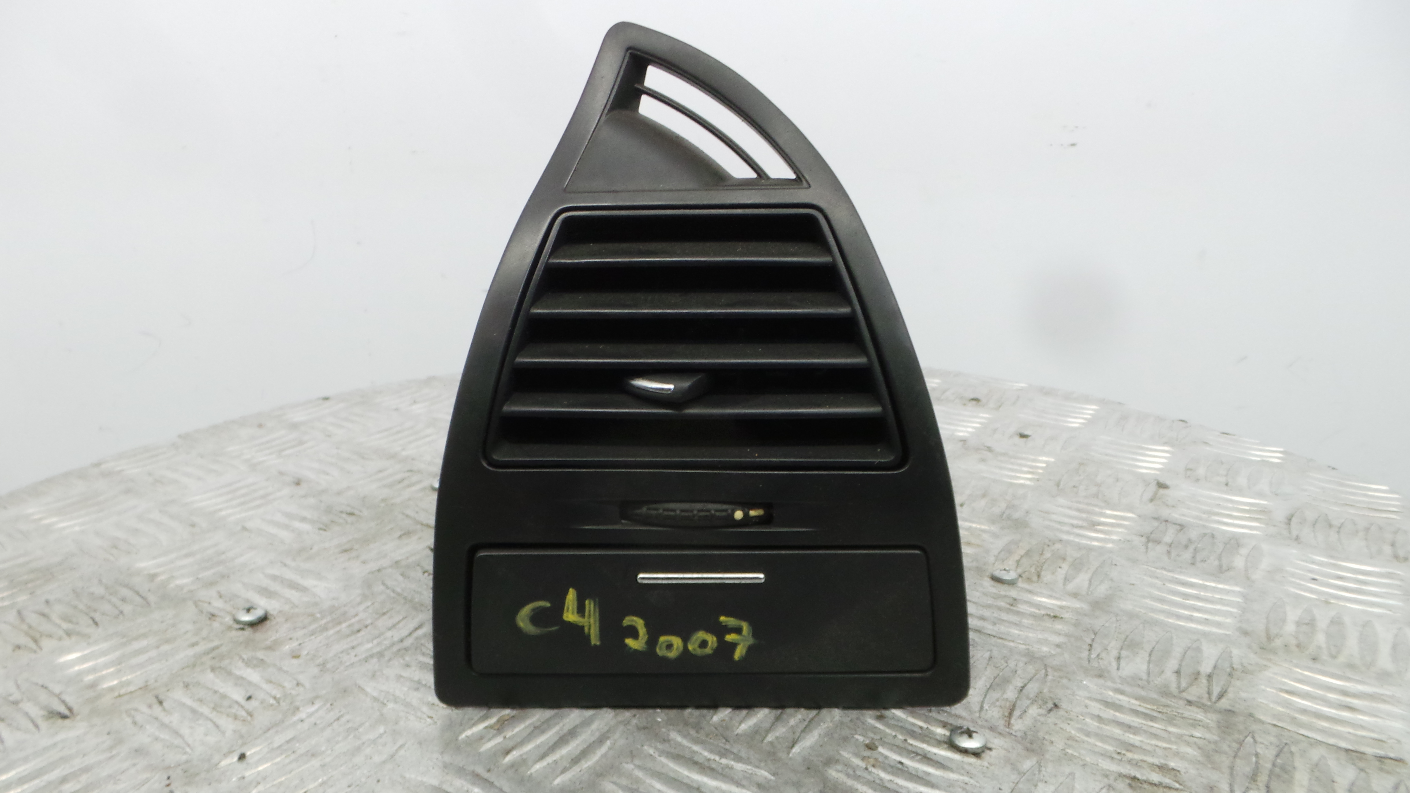 Grelha da Sofagem 9646338077 - CITROËN C4 I (LC_)-36781989 Grelha da Sofagem 9646338077 - CITROËN C4 I (LC_)-36781989