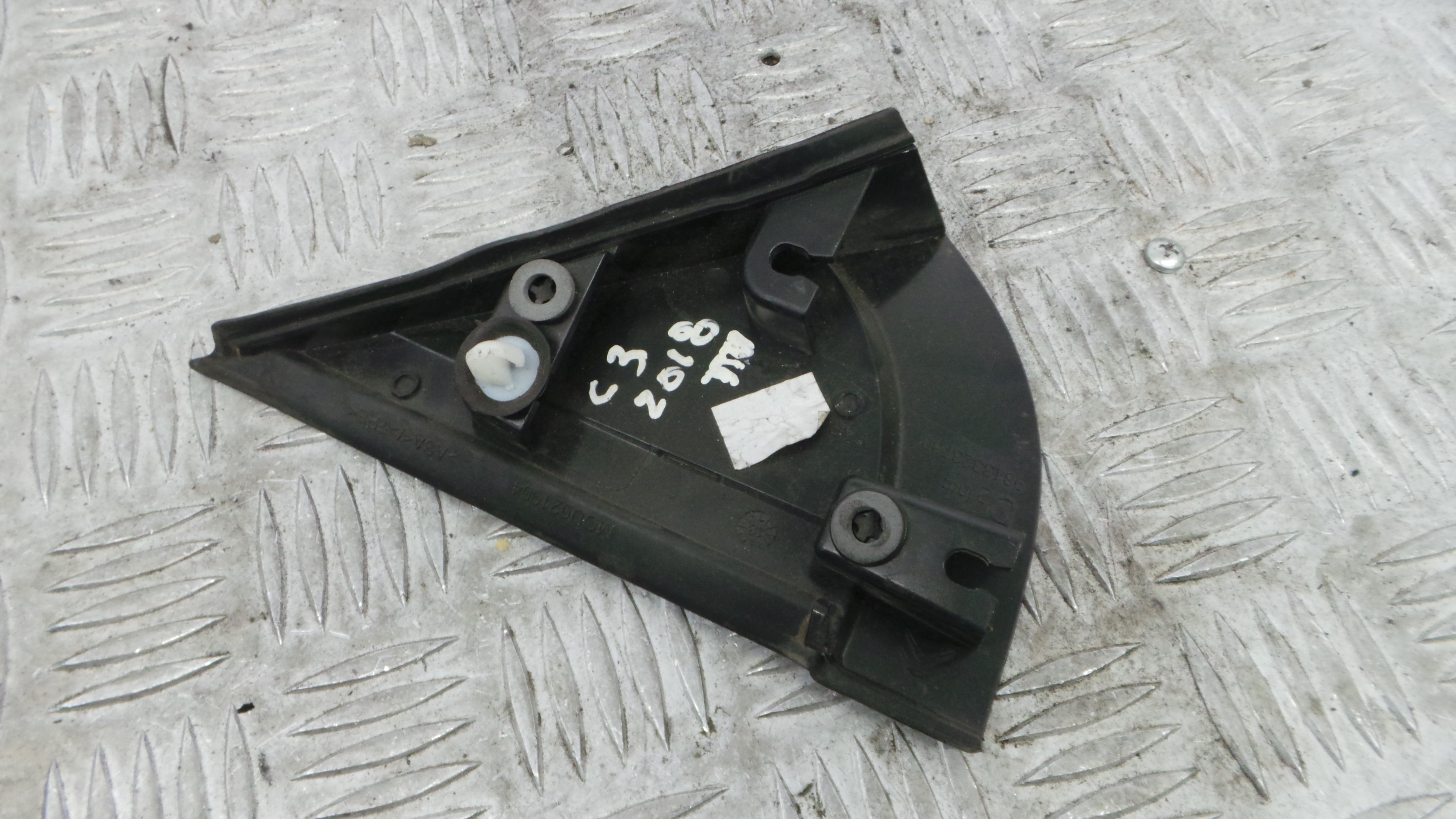 acabamento de espelho 9813323780 - CITROËN C3 / C3 ORIGIN III (SX)-36784166