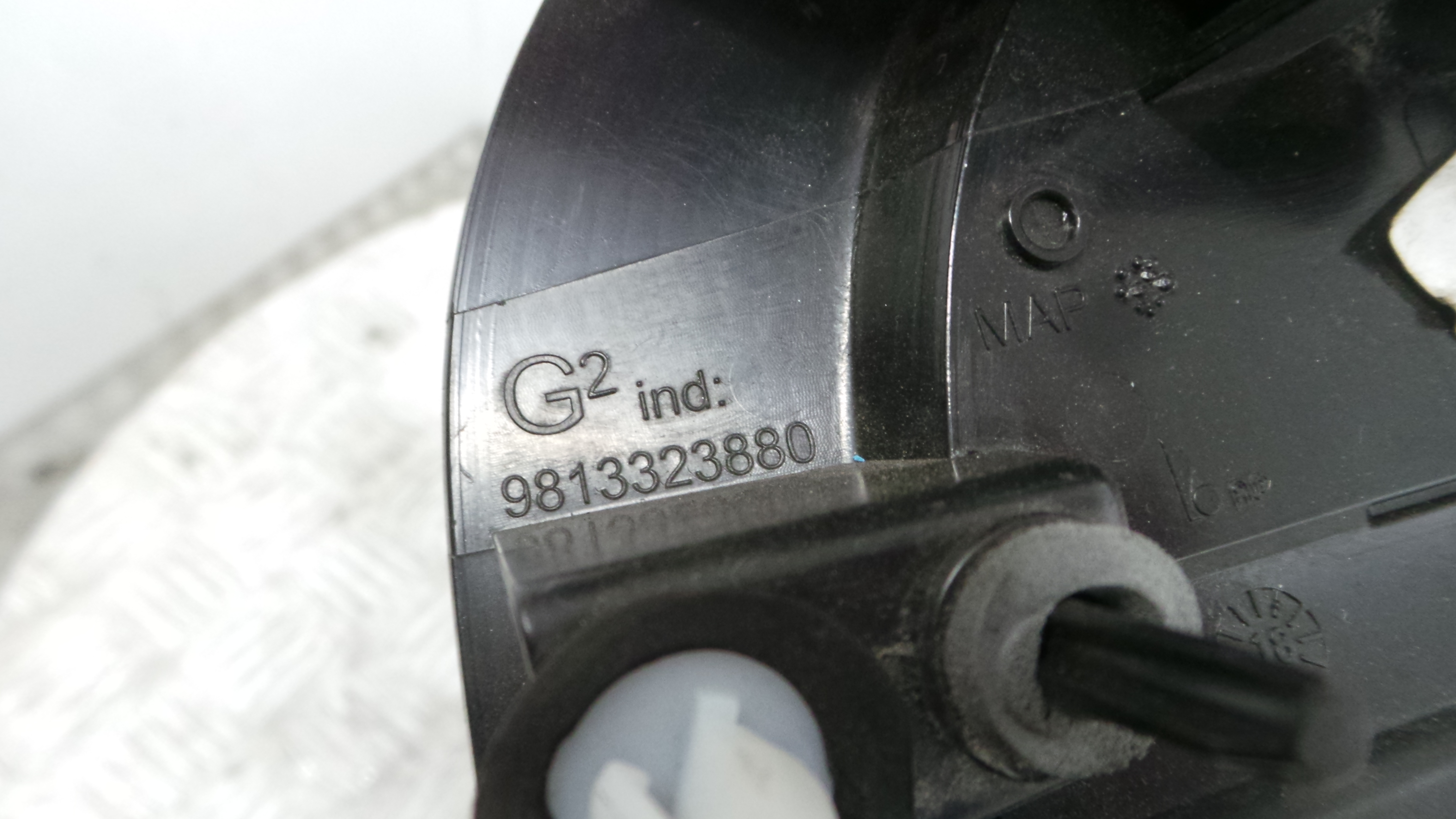 acabamento de espelho 9813323880 - CITROËN C3 / C3 ORIGIN III (SX)-36784175