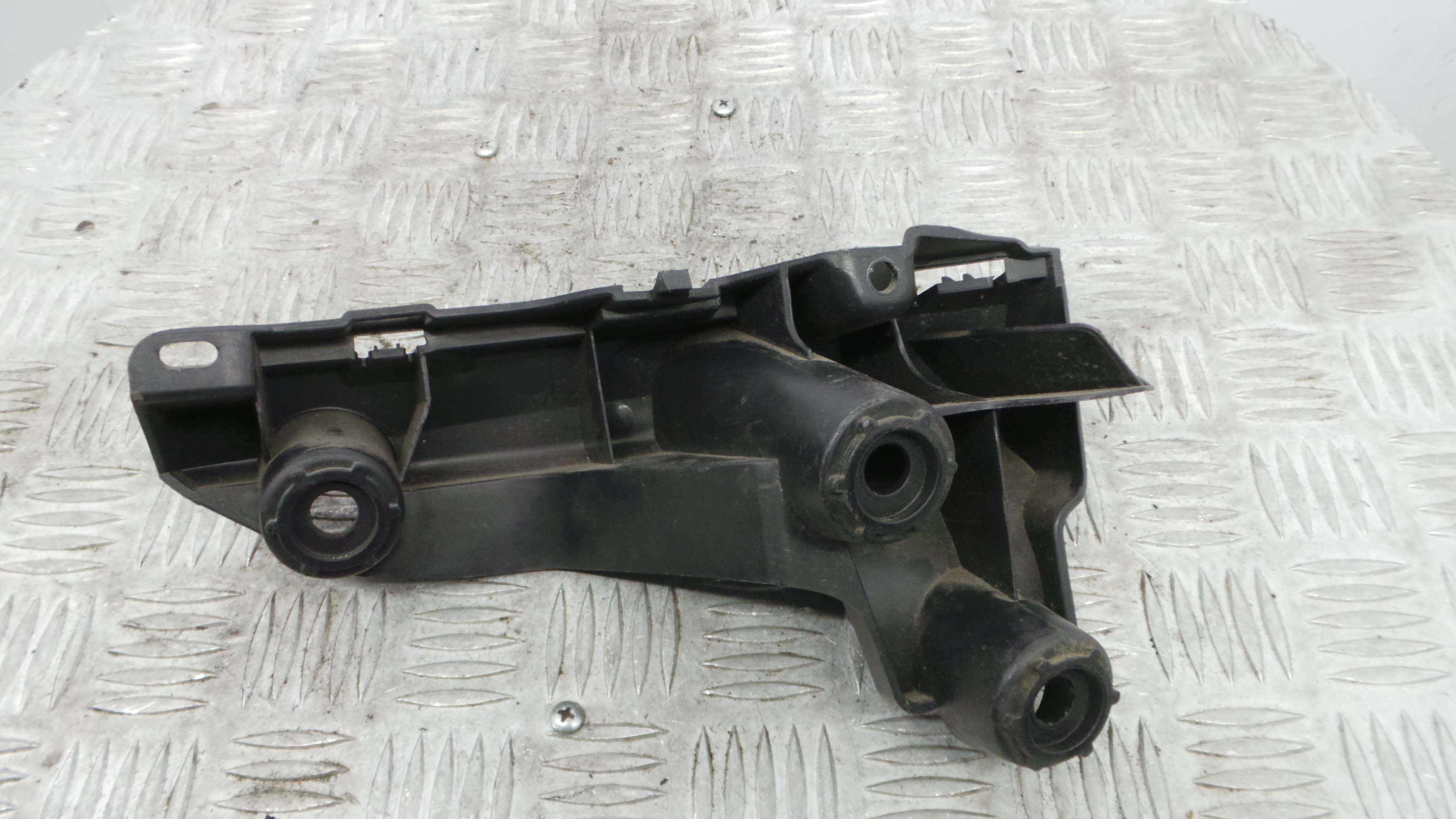 Suporte do Para Choques 9677934580 - PEUGEOT 308 II (LB_, LP_, LW_, LH_, L3_)-36784187