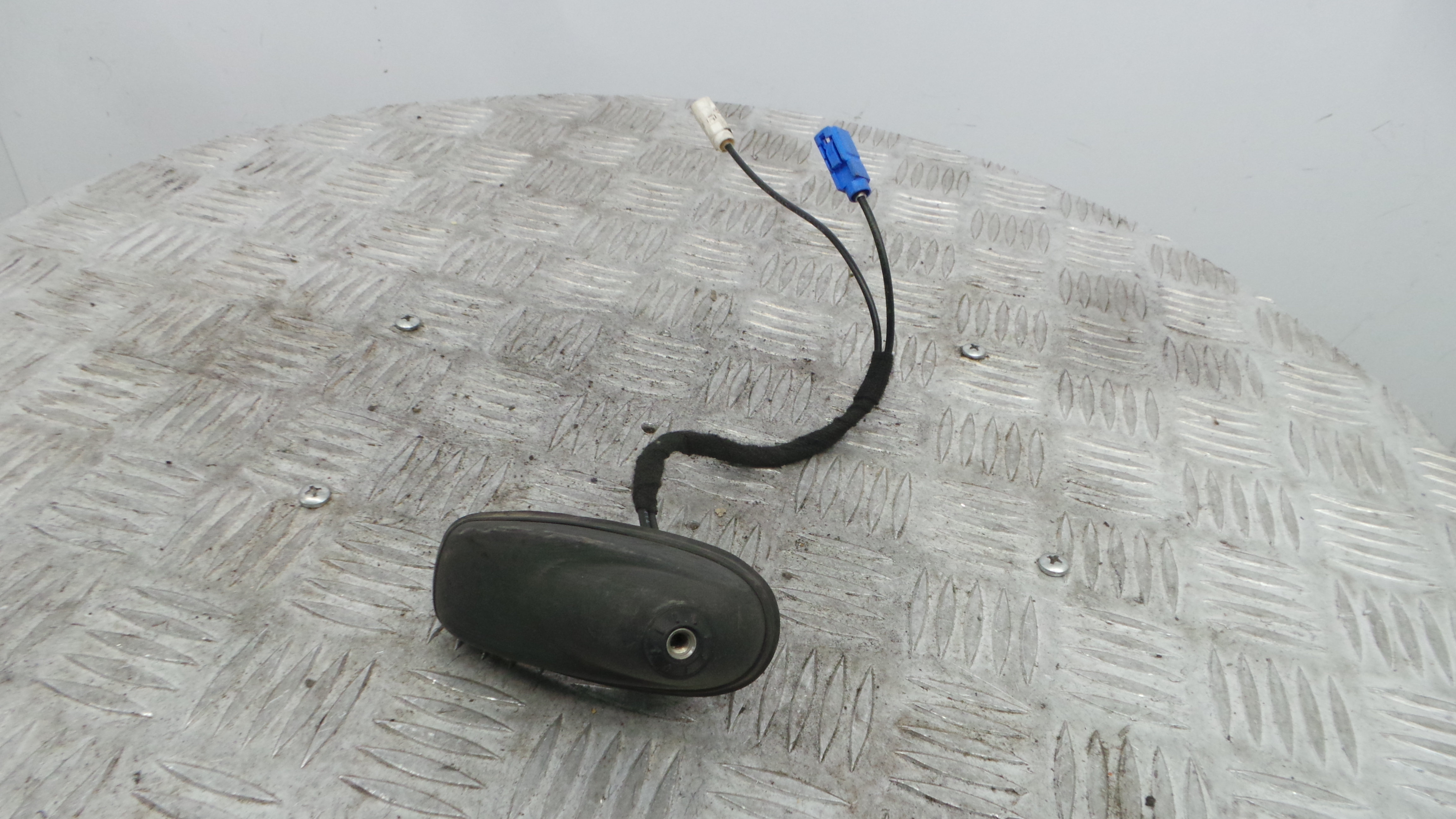 Antena 9801610880 - PEUGEOT 208 I (CA_, CC_)-36784275