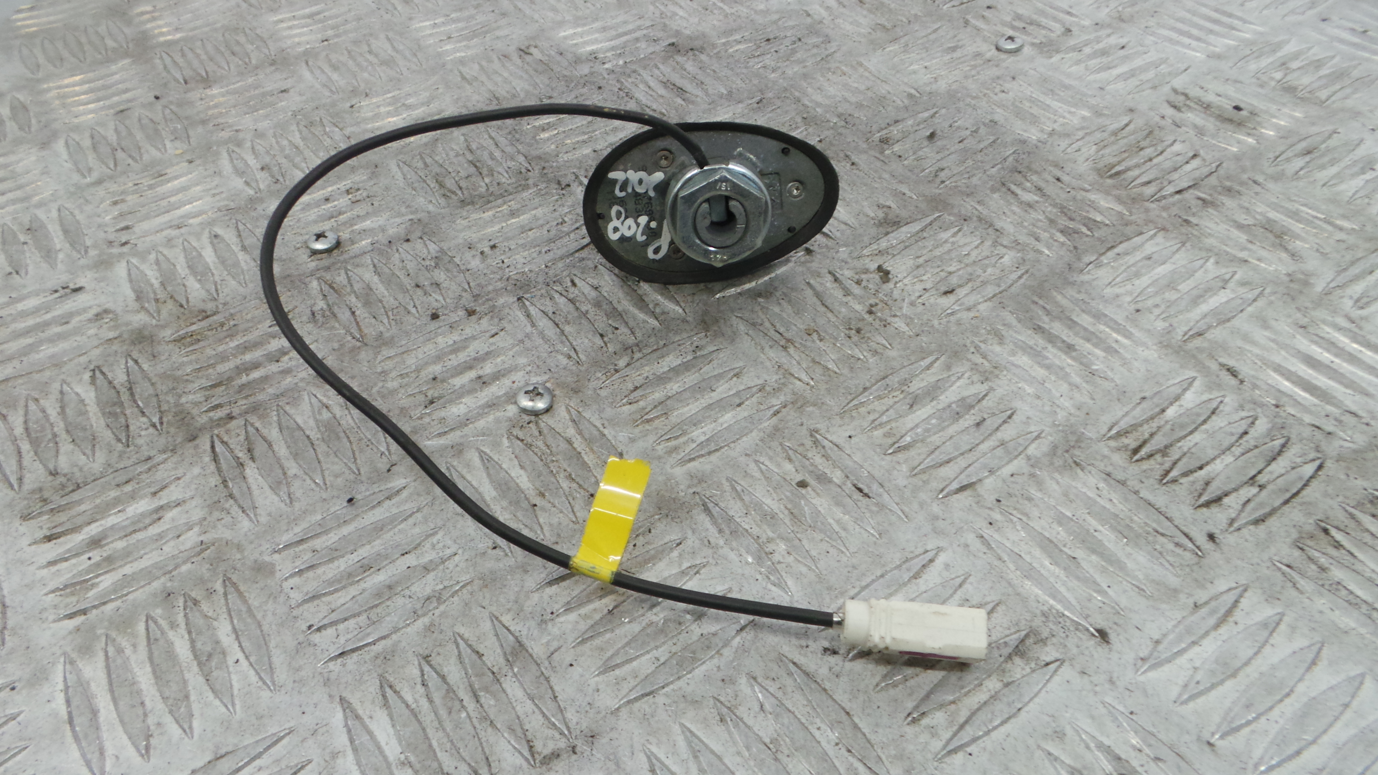 Antena 9674768980 - PEUGEOT 208 I (CA_, CC_)-36784281