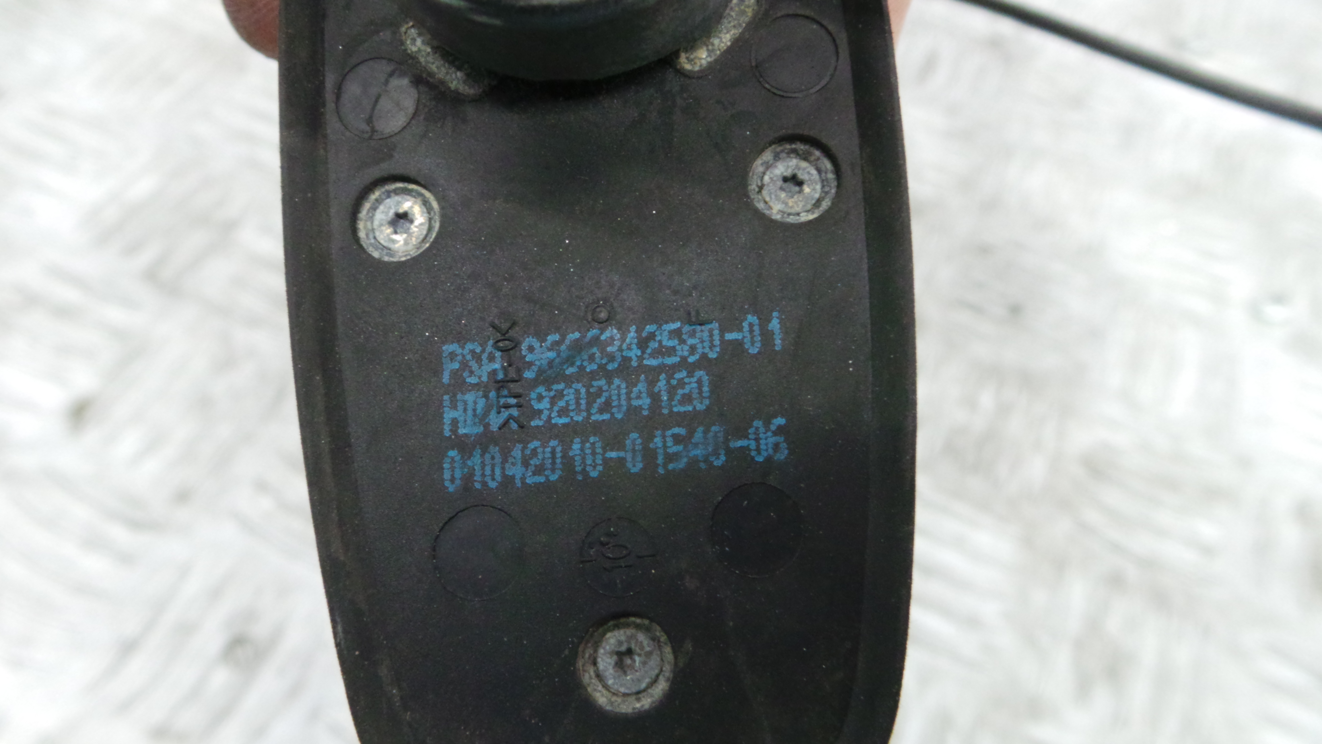 Antena 9666342580 - CITROËN C3 II (SC_)-36784299