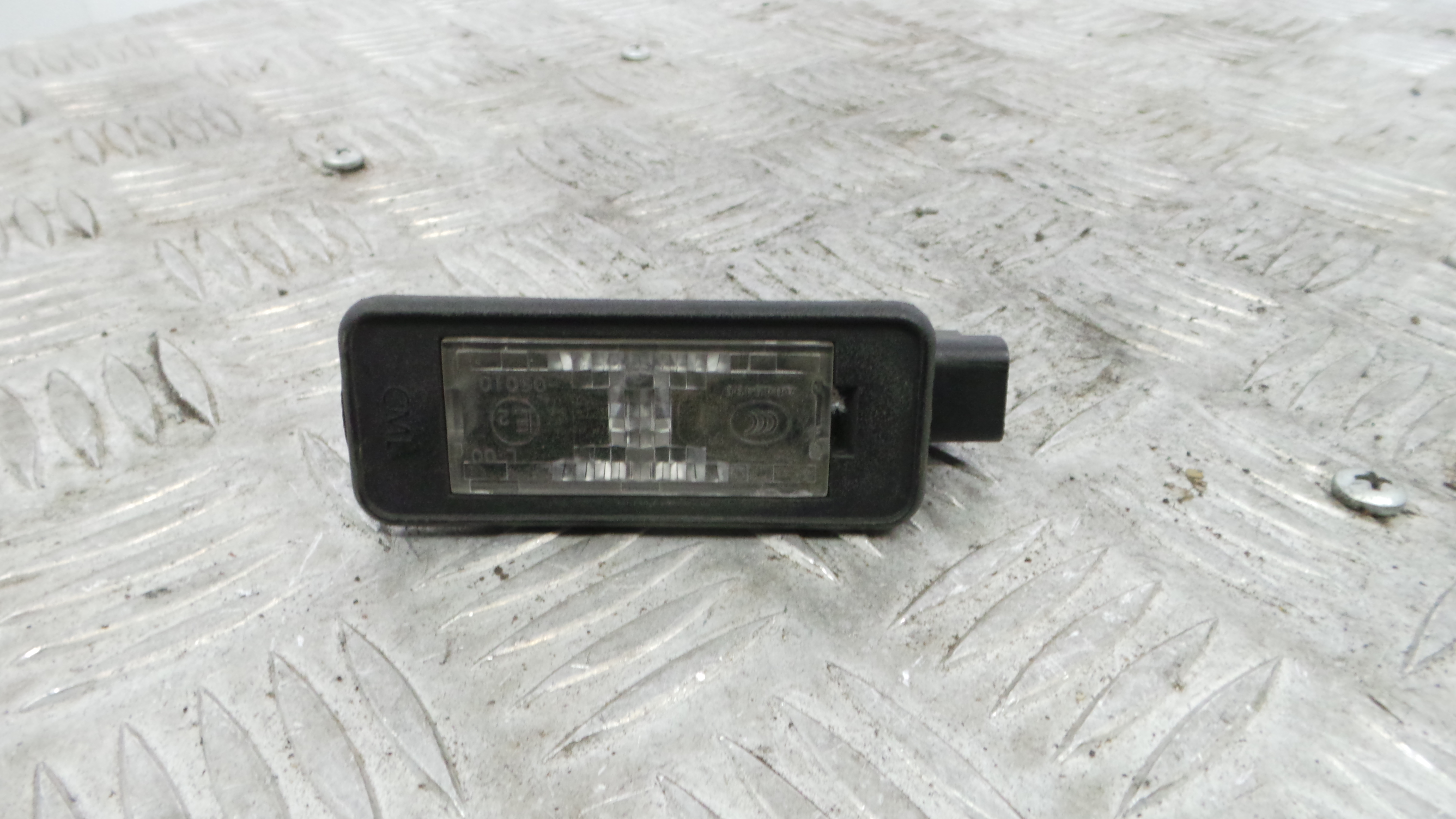 Luz de Matricula 9682403680 - CITROËN C4 II (NC_)-36784412