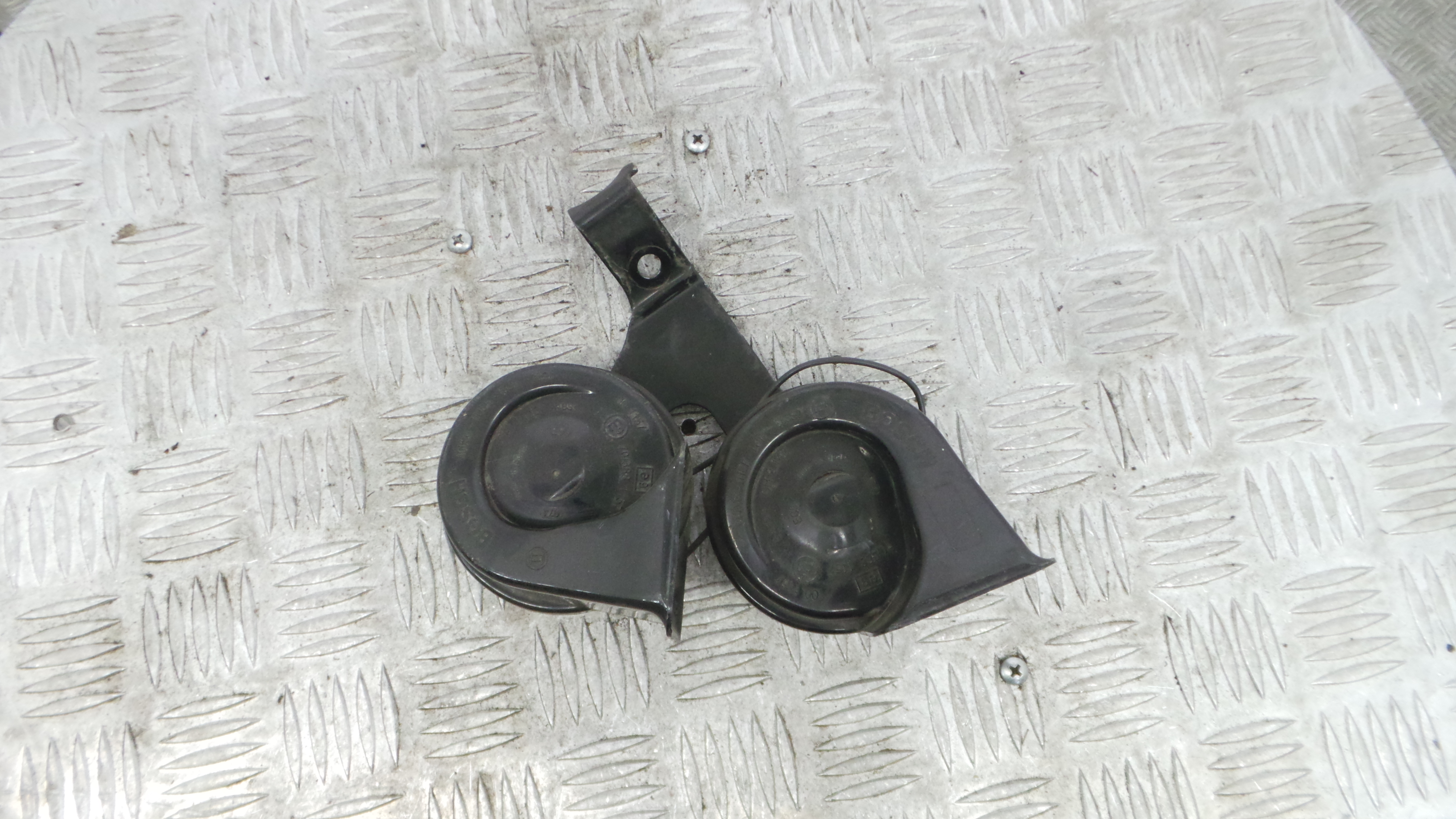 Buzina 9657476680 - PEUGEOT 3008 I Veículo multiuso (0U_)-36784516 Buzina 9657476680 - PEUGEOT 3008 I Veículo multiuso (0U_)-36784516