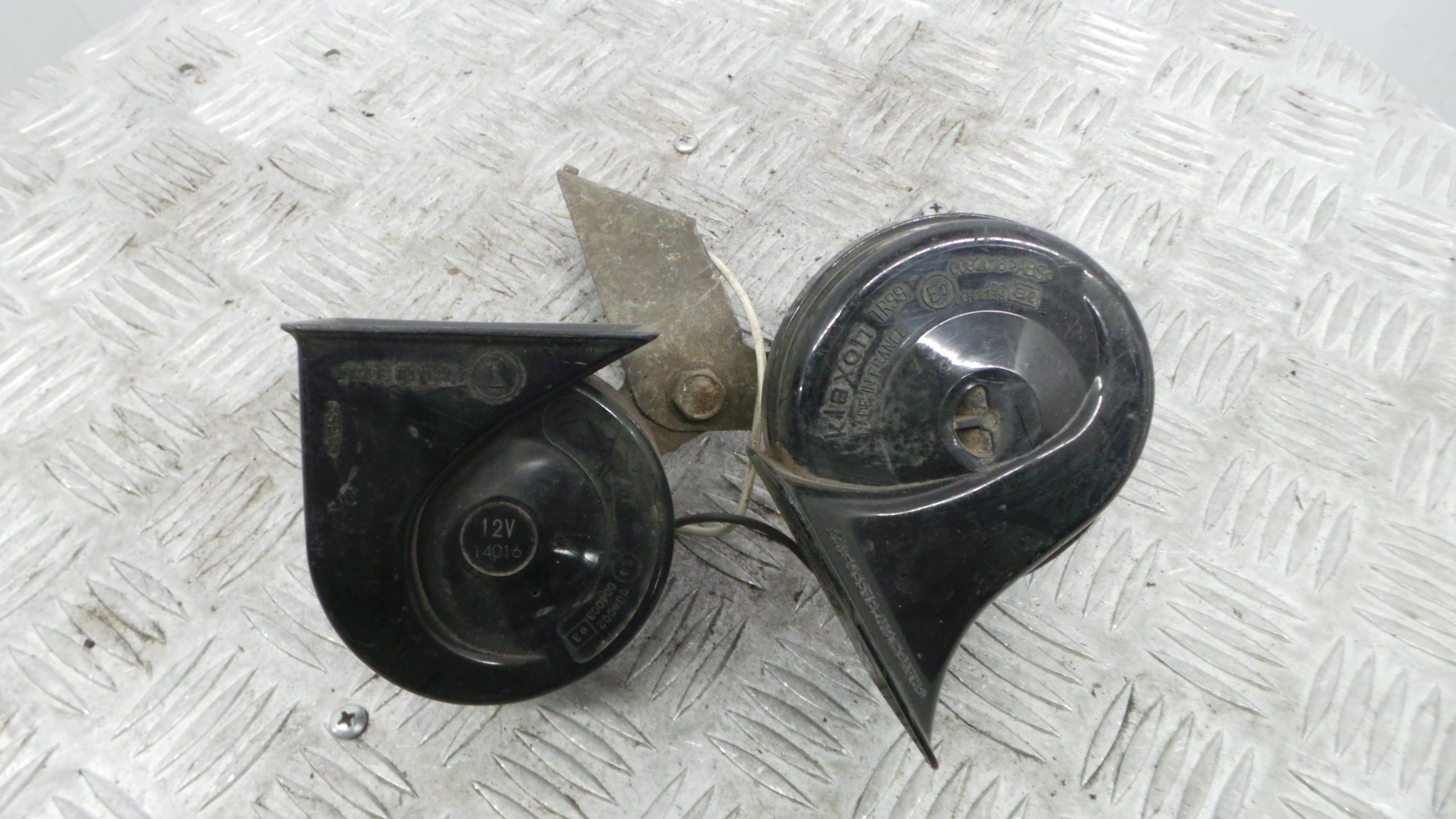 Buzina - PEUGEOT 206 Hatchback (2A/C)-36784522 Buzina - PEUGEOT 206 Hatchback (2A/C)-36784522