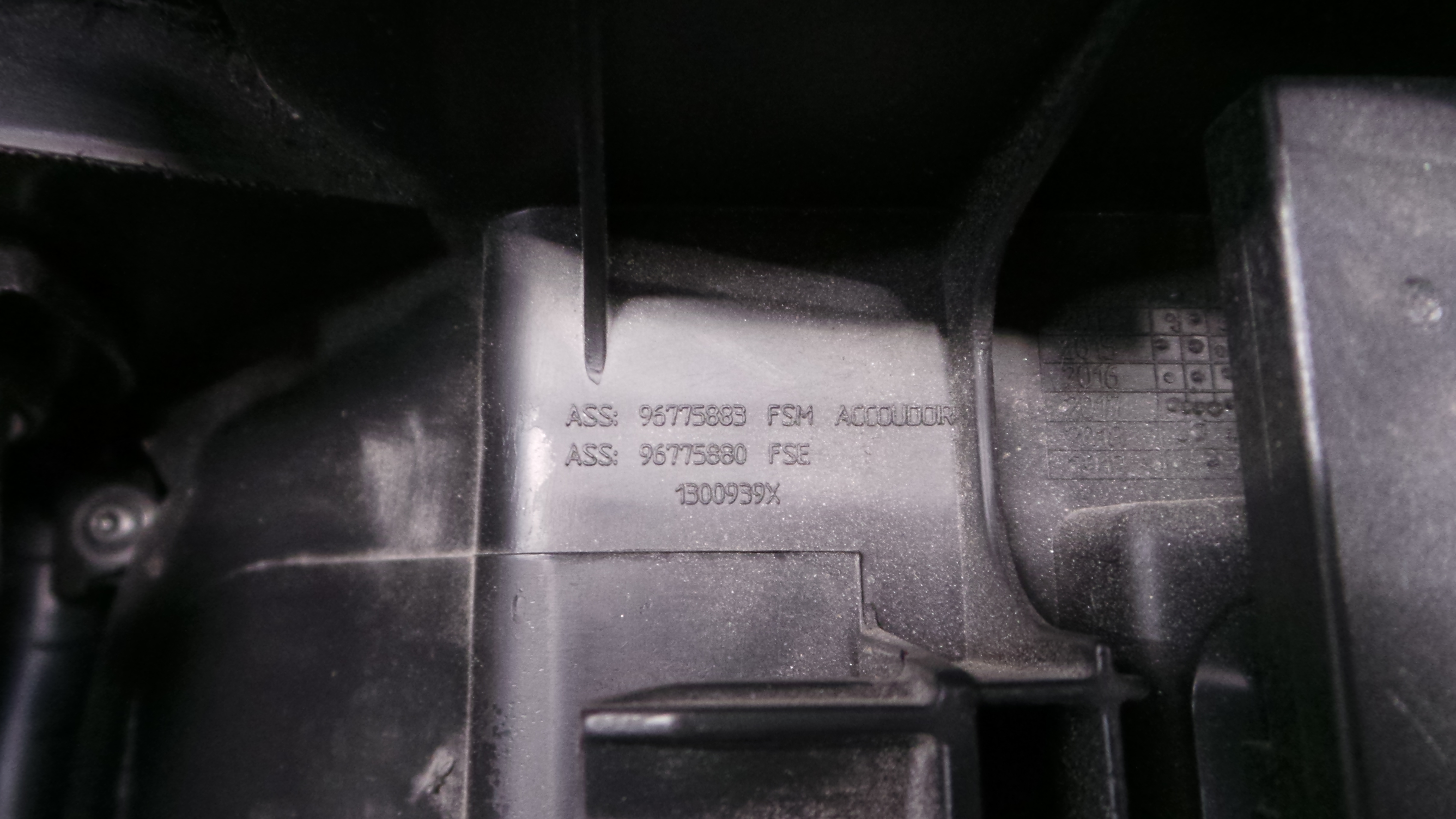 Apoio de Braço 96775883 - PEUGEOT 308 II (LB_, LP_, LW_, LH_, L3_)-36896328