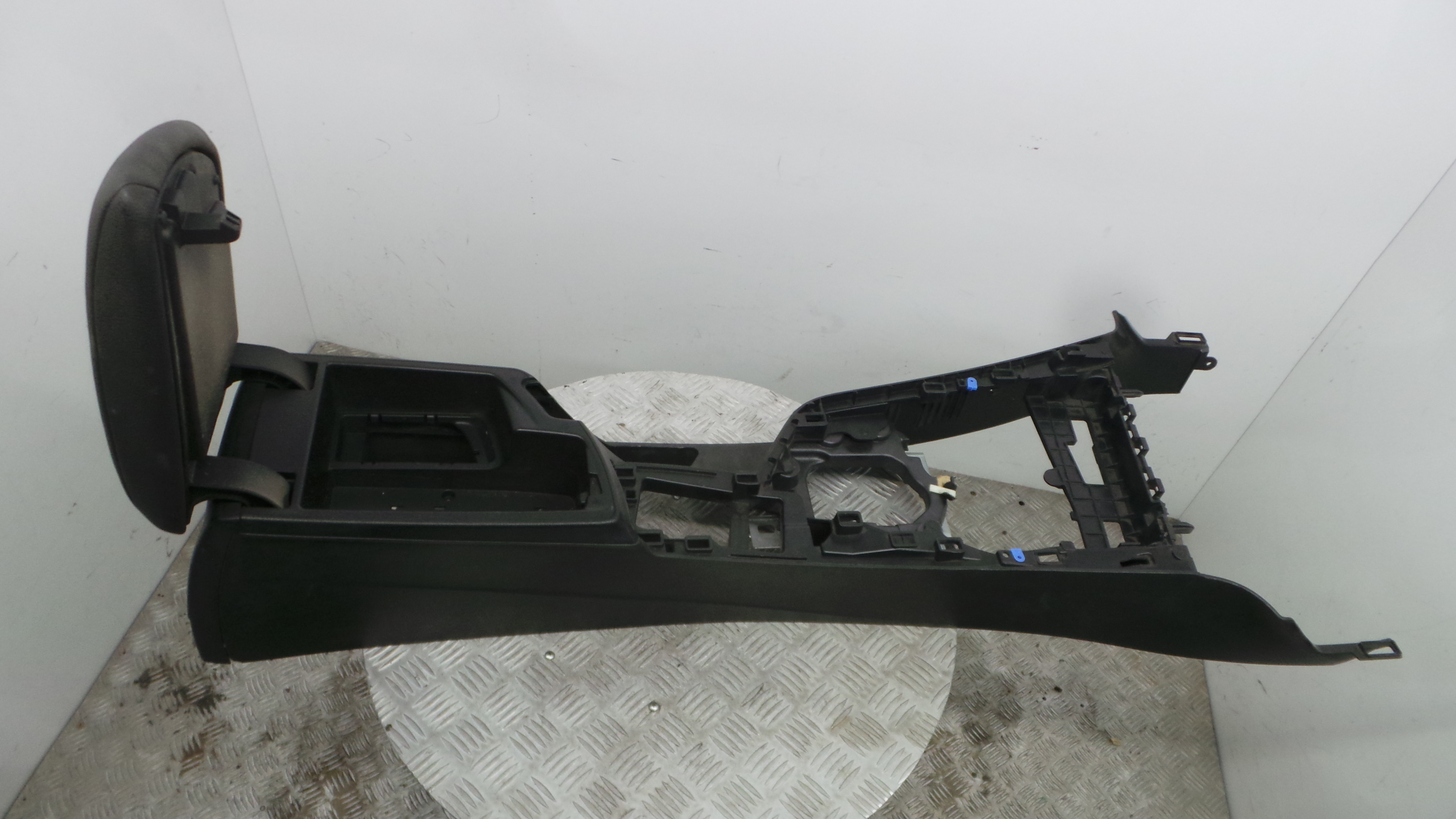 Apoio de Braço 105036794 - BMW 1 (F20), 1 Sports Hatch (F20)-36896363