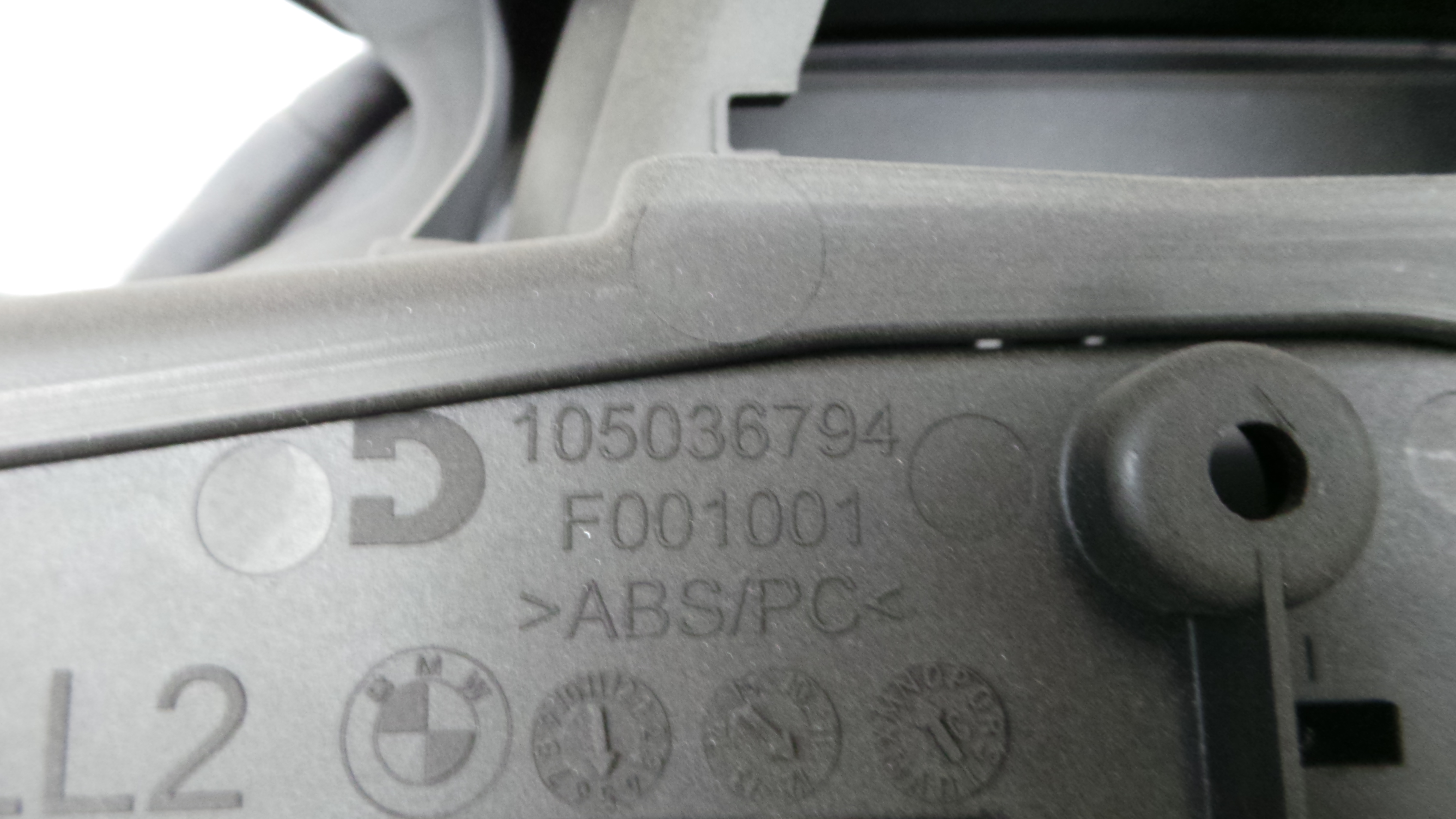 Apoio de Braço 105036794 - BMW 1 (F20), 1 Sports Hatch (F20)-36896363