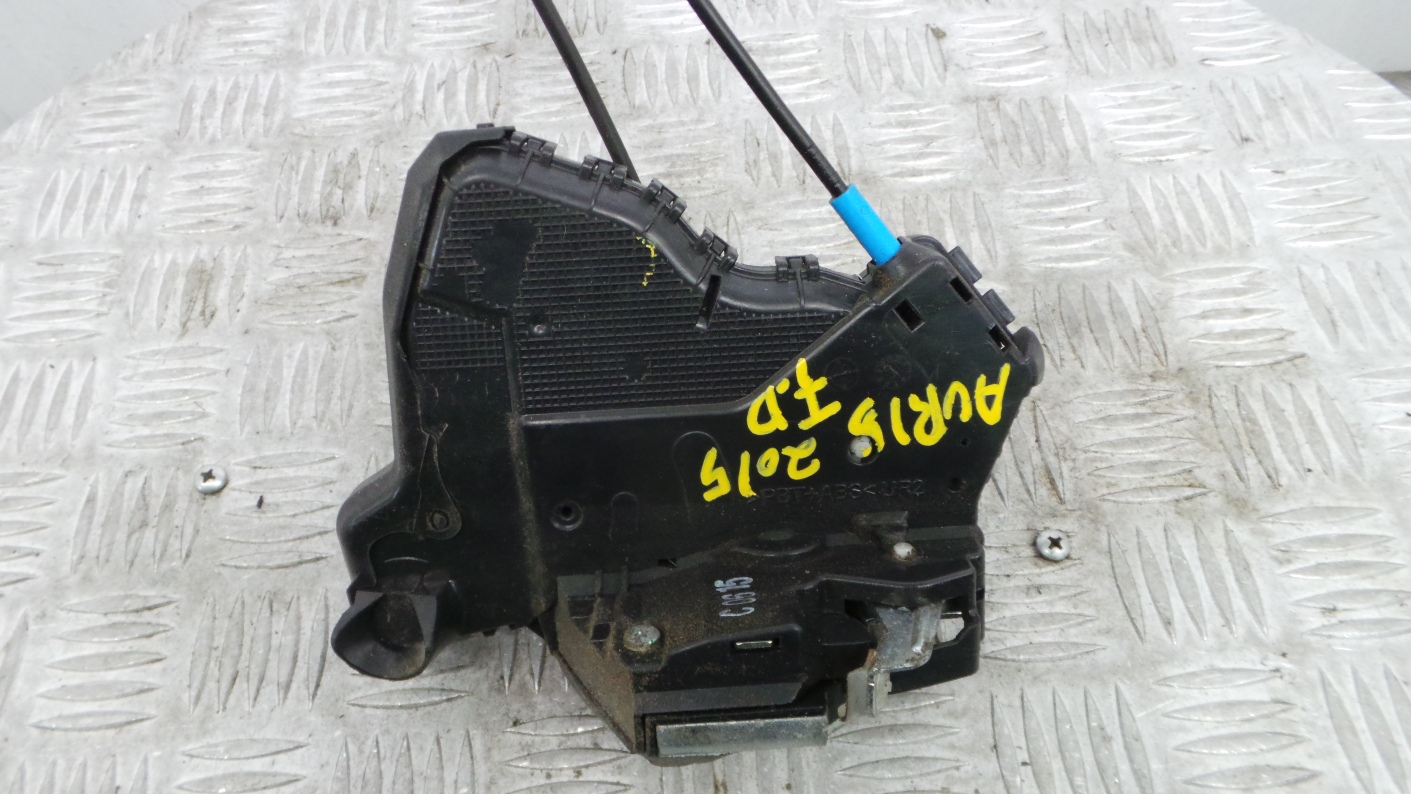 Fecho da Porta Frente Dto 69030-05131 - TOYOTA AURIS Combi (_E18_)-36897337