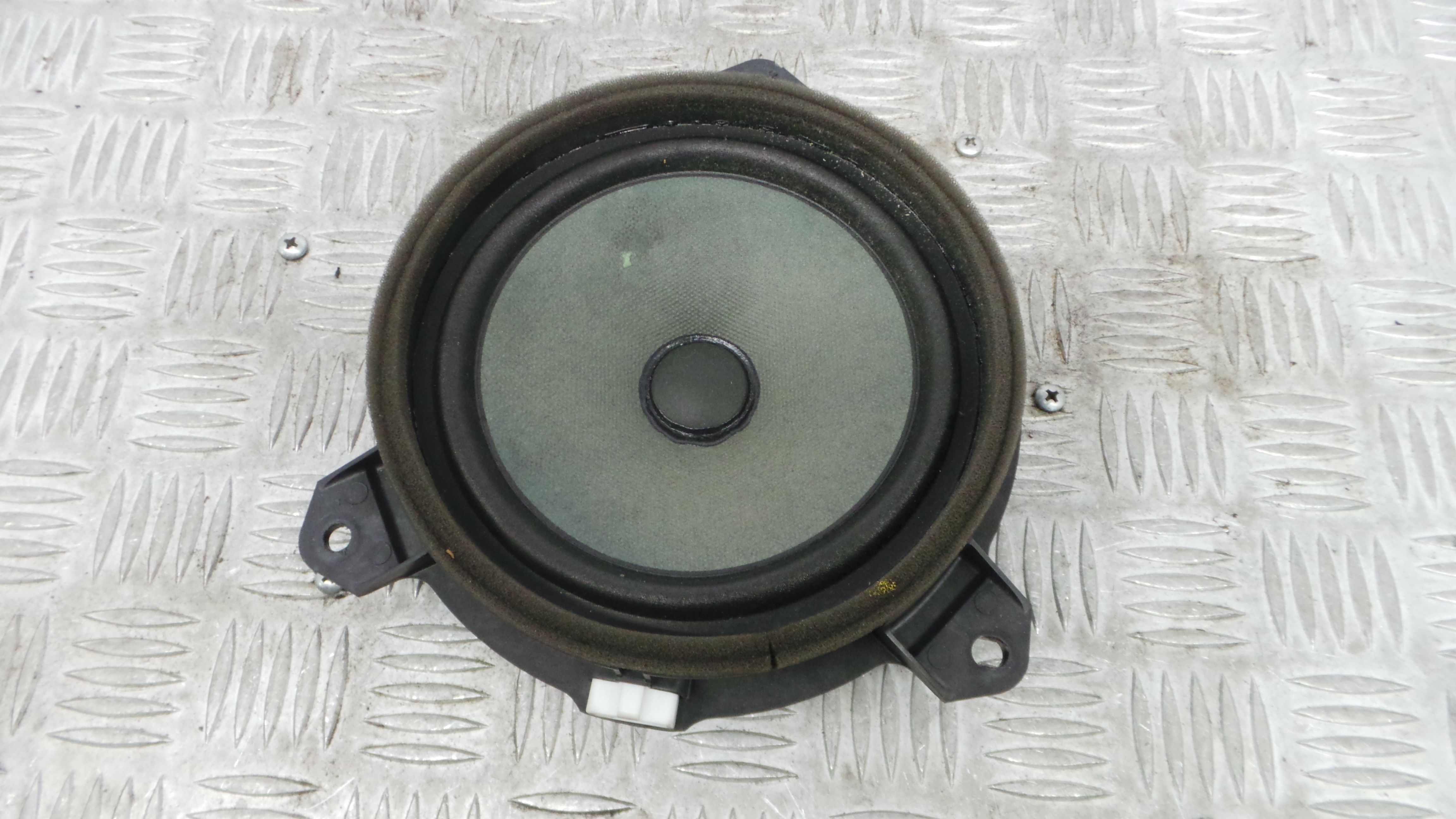 Colunas de Som  86160-0D370 - TOYOTA AURIS Combi (_E18_)-36897344