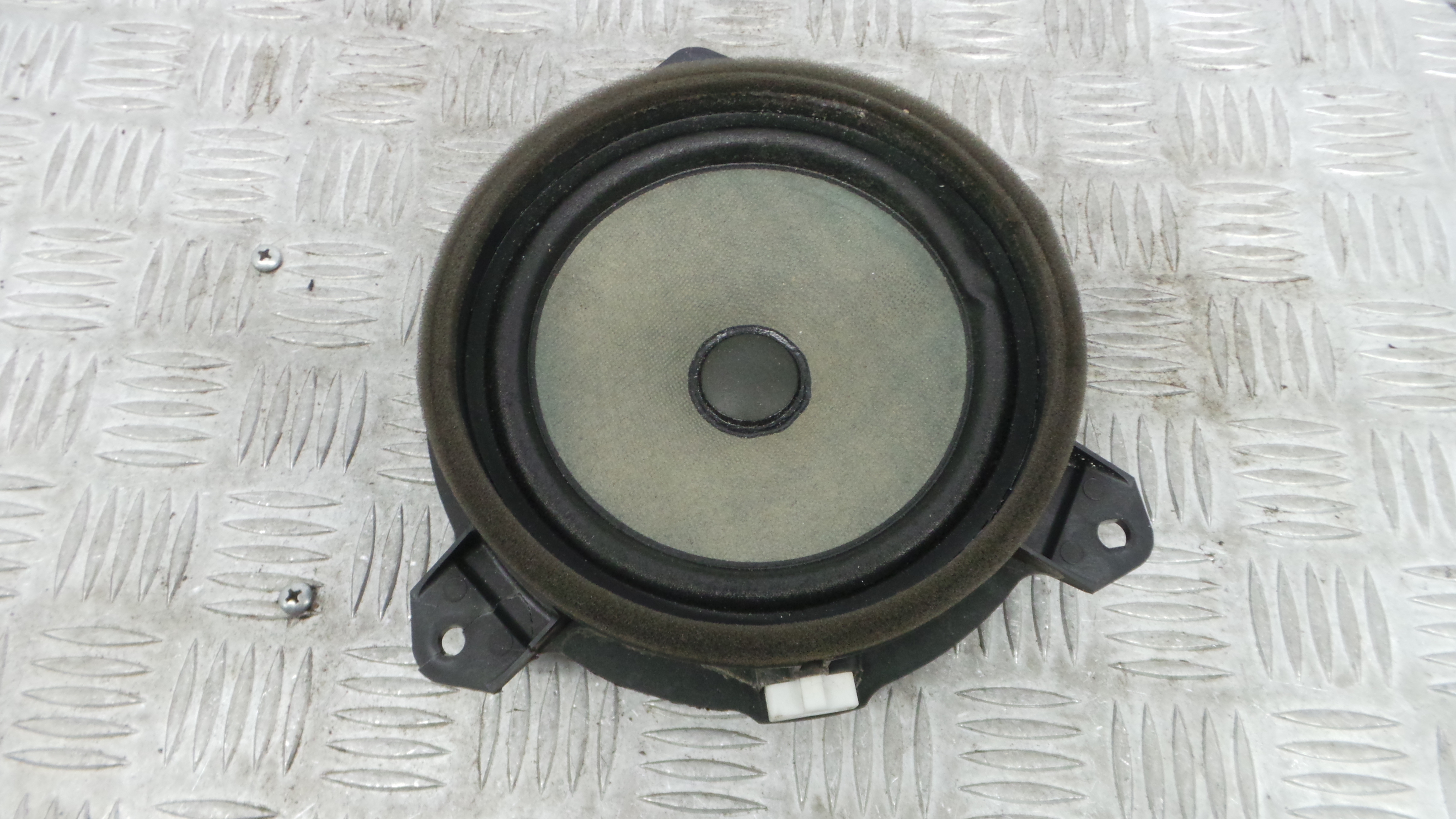 Colunas de Som 86160-0D370 - TOYOTA AURIS Combi (_E18_)-36897352 Colunas de Som 86160-0D370 - TOYOTA AURIS Combi (_E18_)-36897352