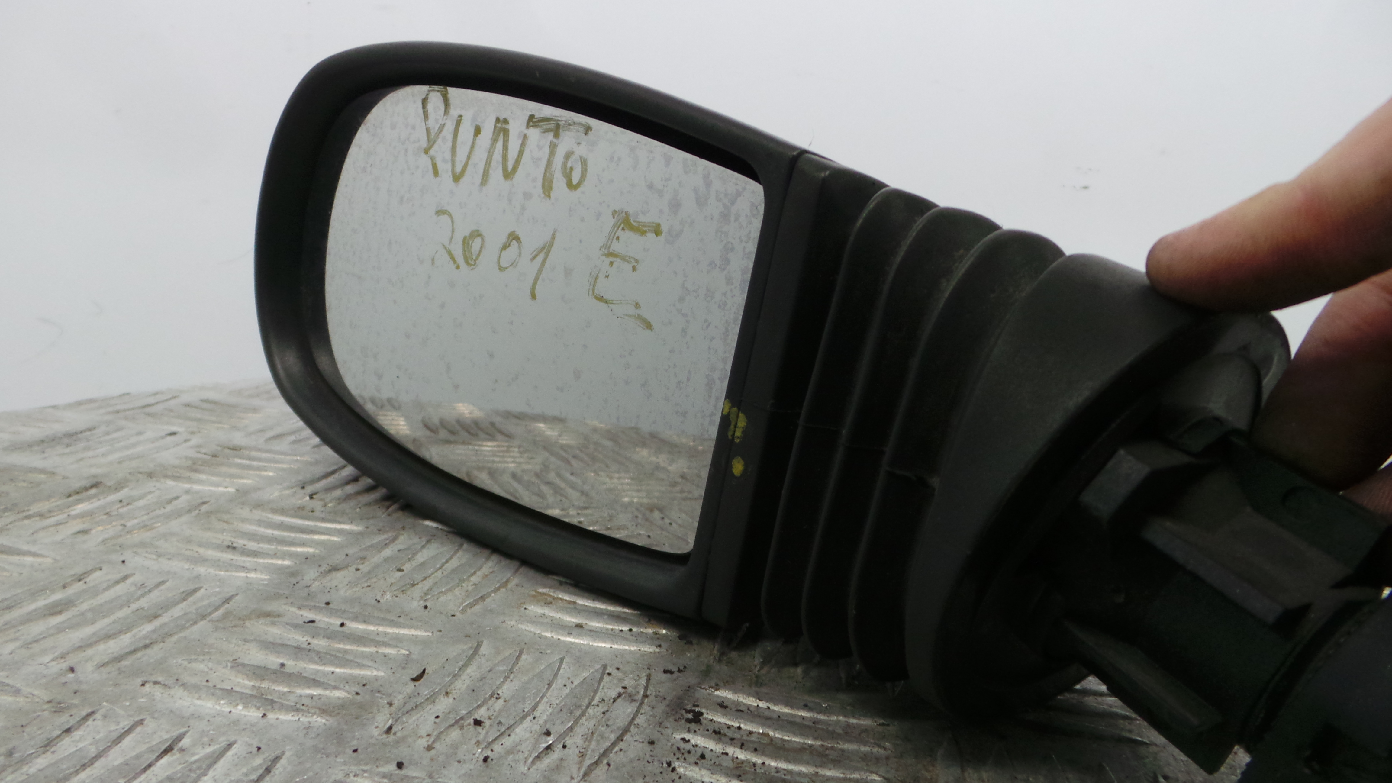 Espelho Retrovisor Esq 735310075 - FIAT PUNTO (188_)-36897452 Espelho Retrovisor Esq 735310075 - FIAT PUNTO (188_)-36897452