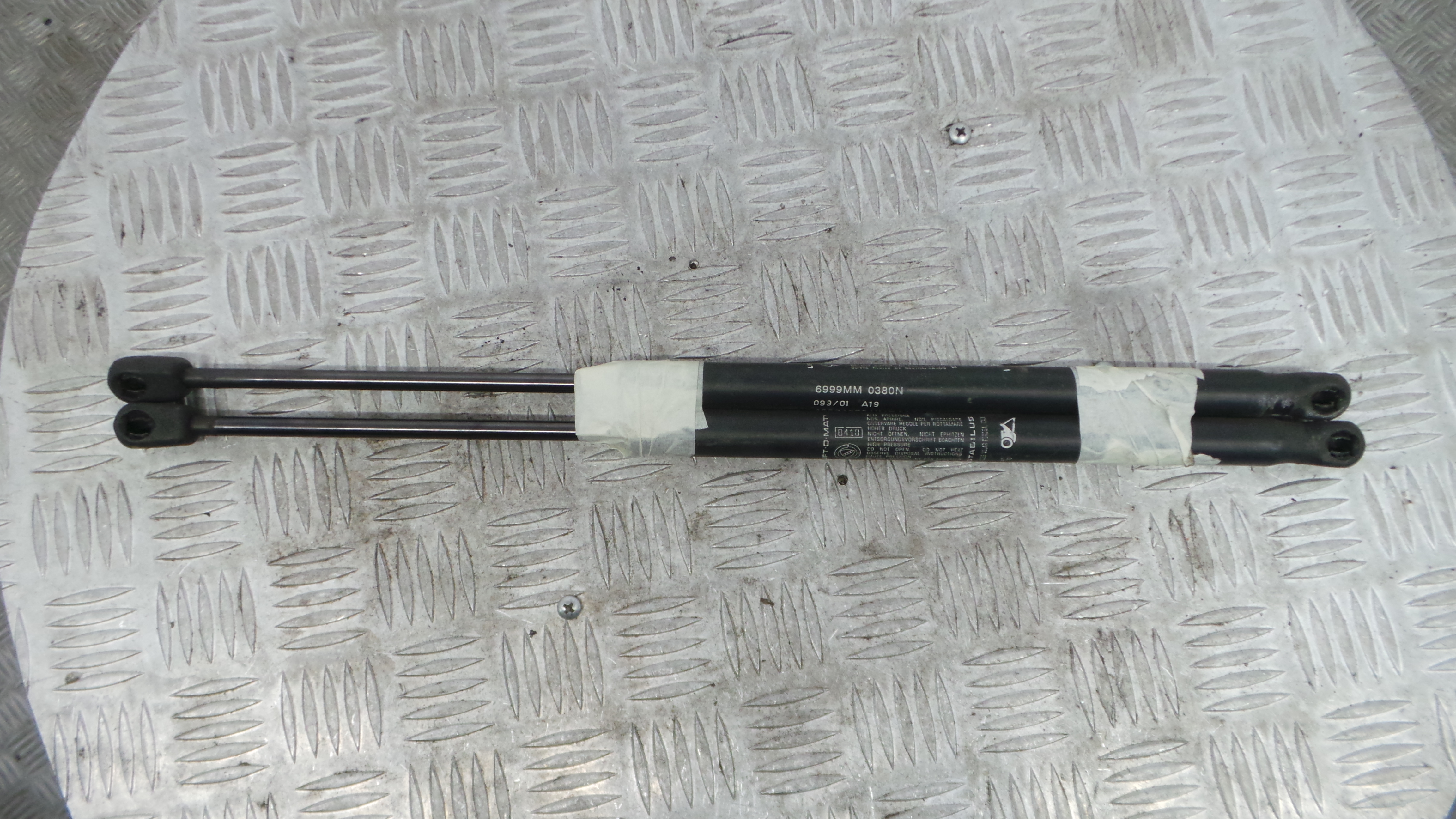 Amortecedor da Mala 46524678 - FIAT PUNTO (188_)-36897551