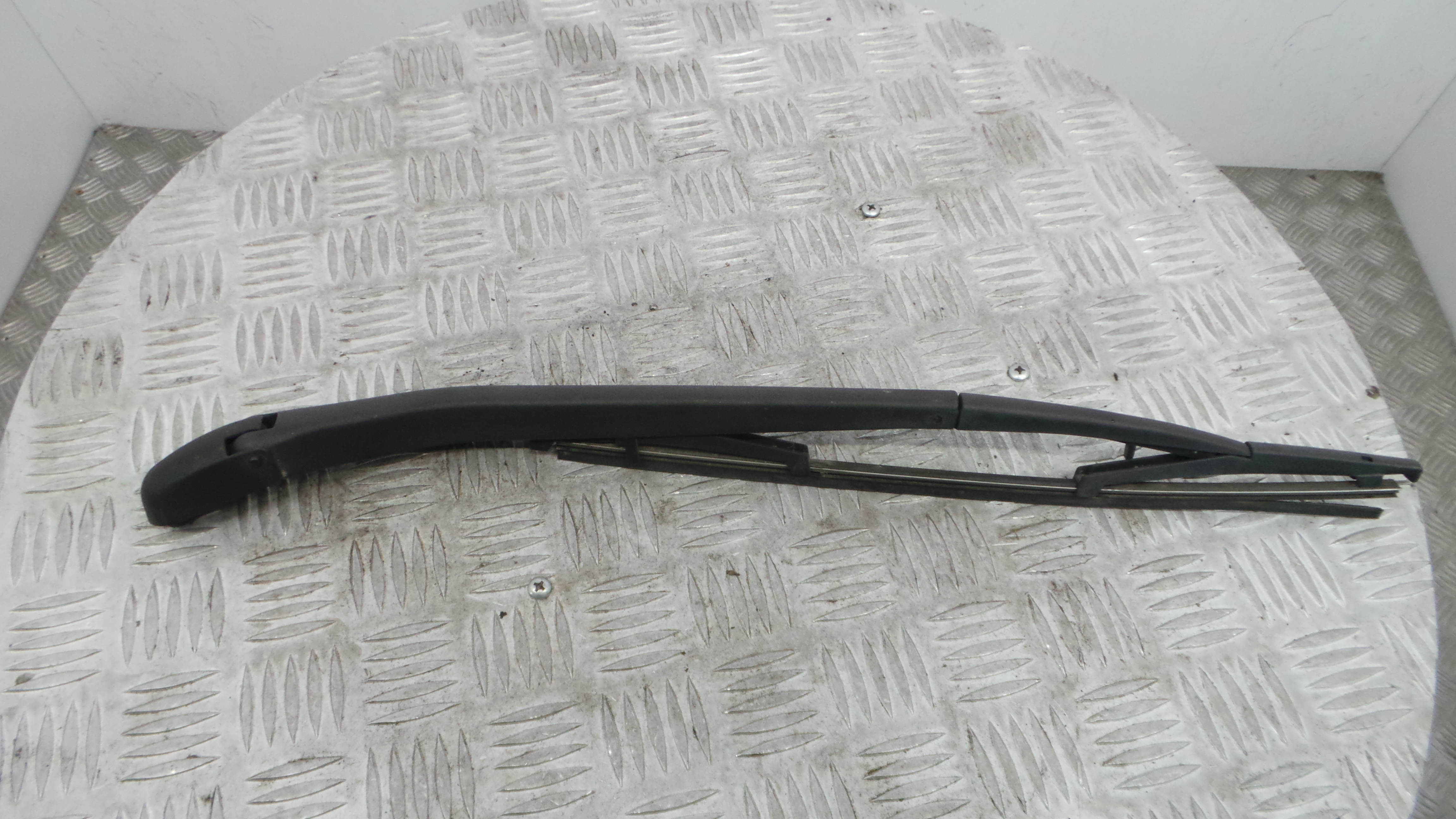 Braço Do Limpa-vidros 735278599 - FIAT PUNTO (188_)-36897554 Braço Do Limpa-vidros 735278599 - FIAT PUNTO (188_)-36897554