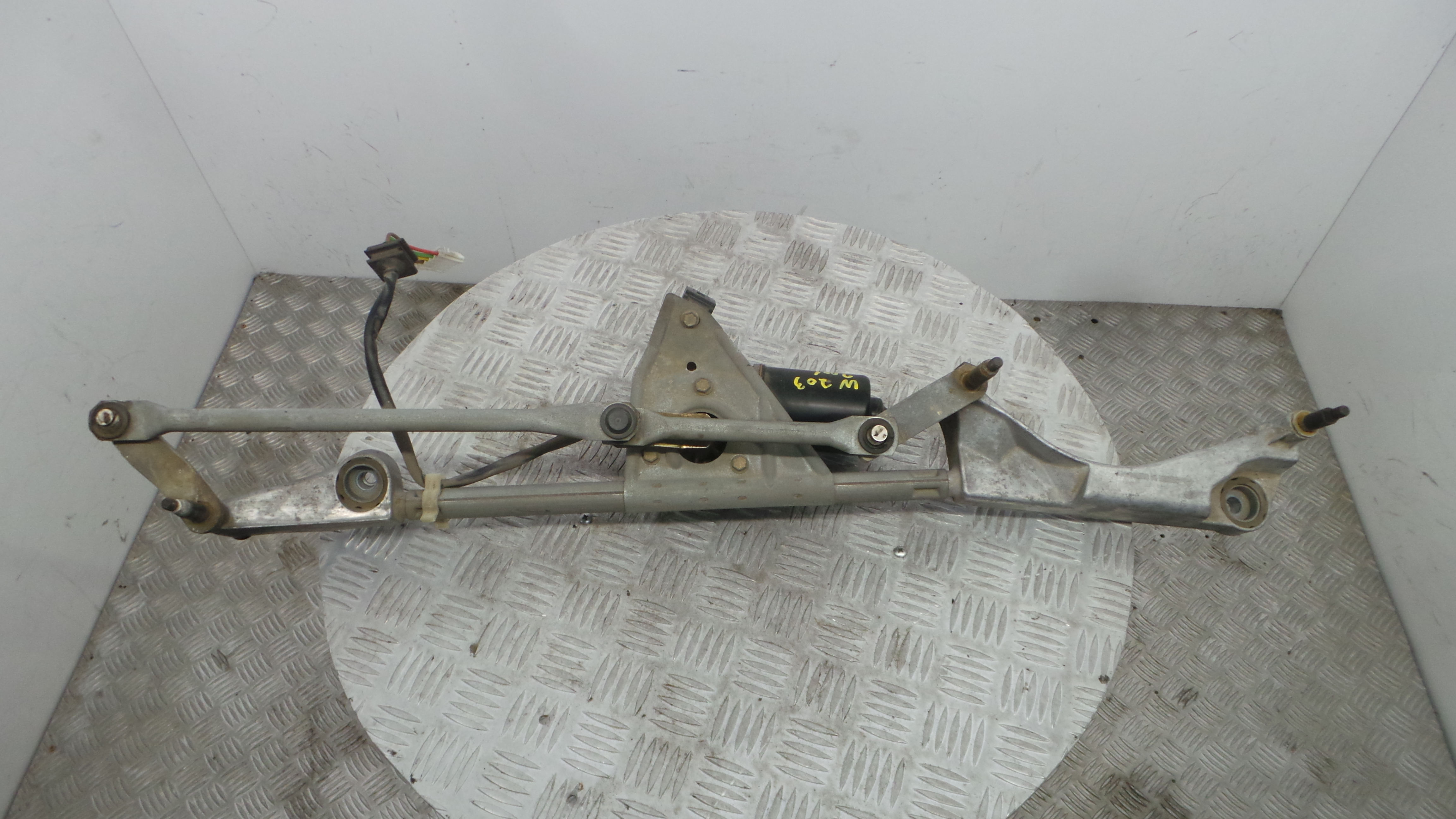 Motor Limpa Vidros Frente  A2038200342 - MERCEDES-BENZ C-CLASS (W203)-36897597 Motor Limpa Vidros Frente  A2038200342 - MERCEDES-BENZ C-CLASS (W203)-36897597