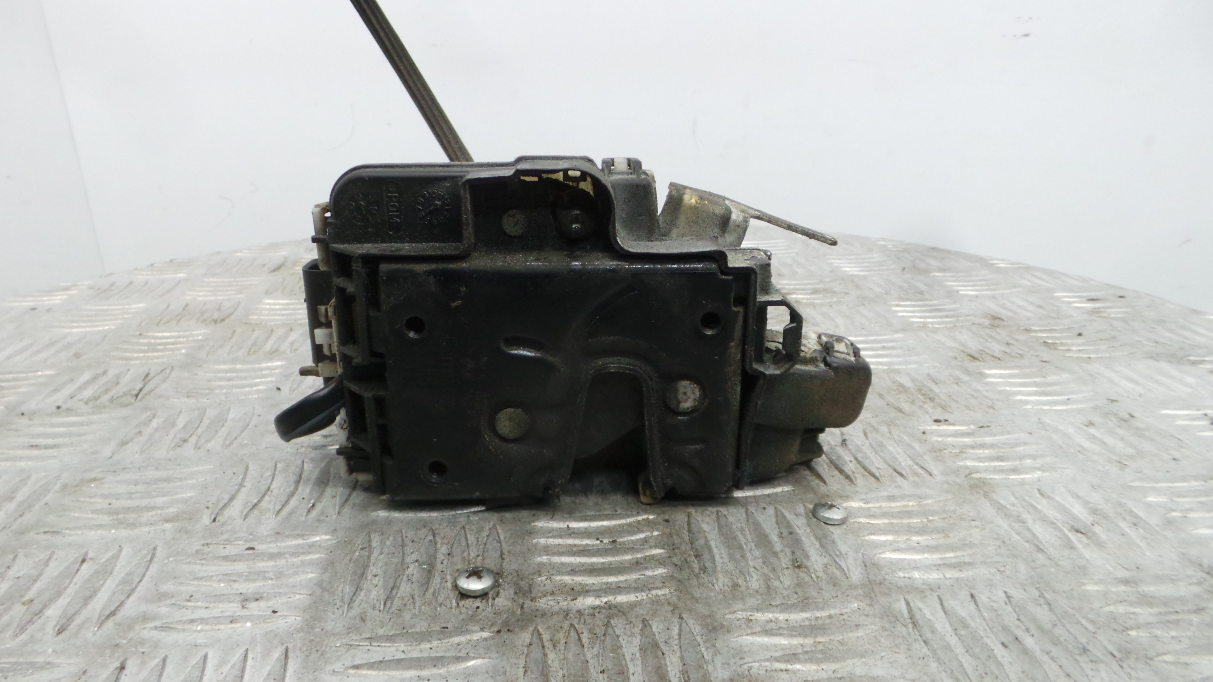 Fecho da Porta Esq 6K3837015D - SEAT IBIZA II (6K1), IBIZA Mk II (6K1)-36897815