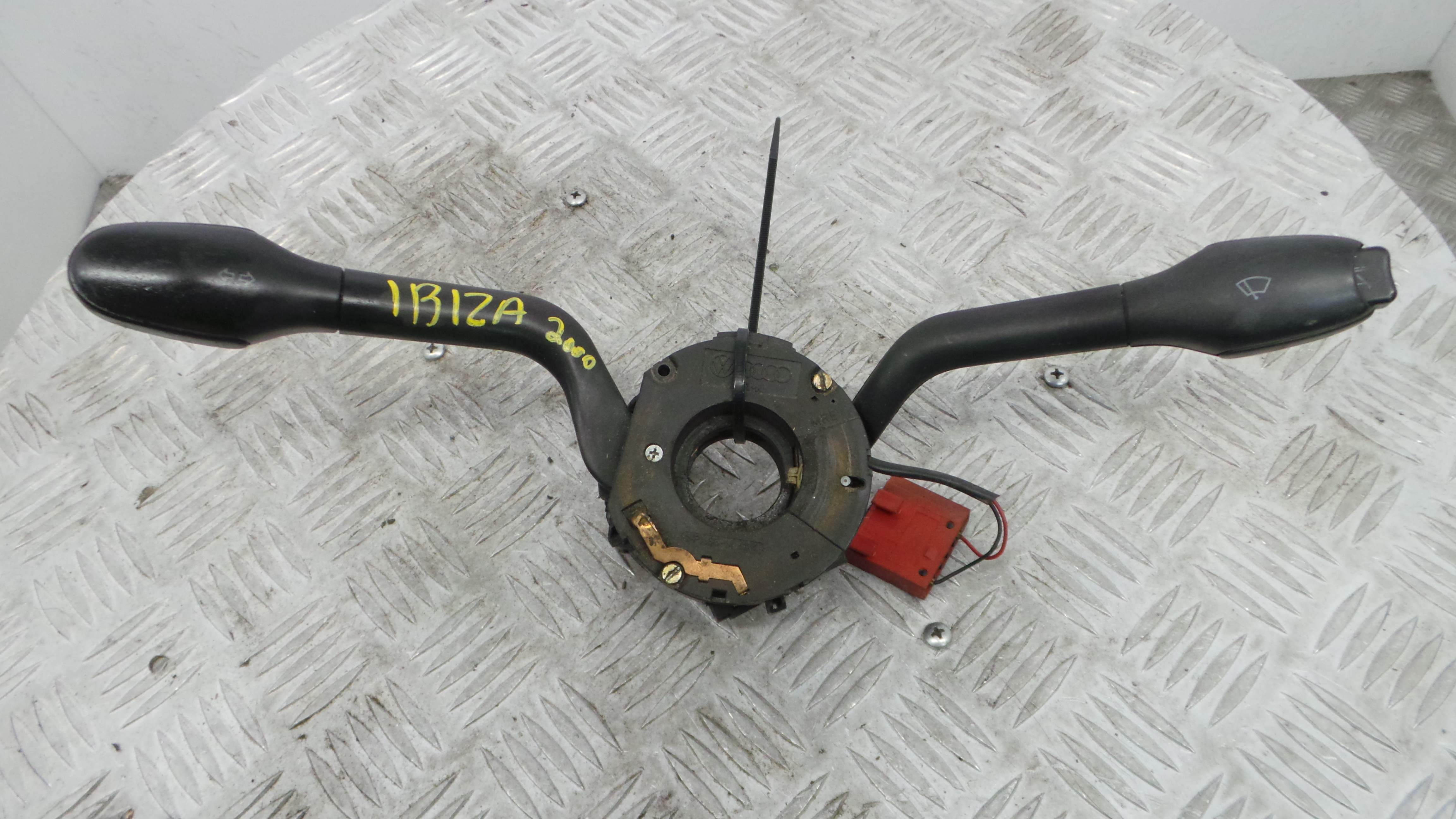 Manete / Comando dos Piscas  - SEAT IBIZA II (6K1), IBIZA Mk II (6K1)-36897880