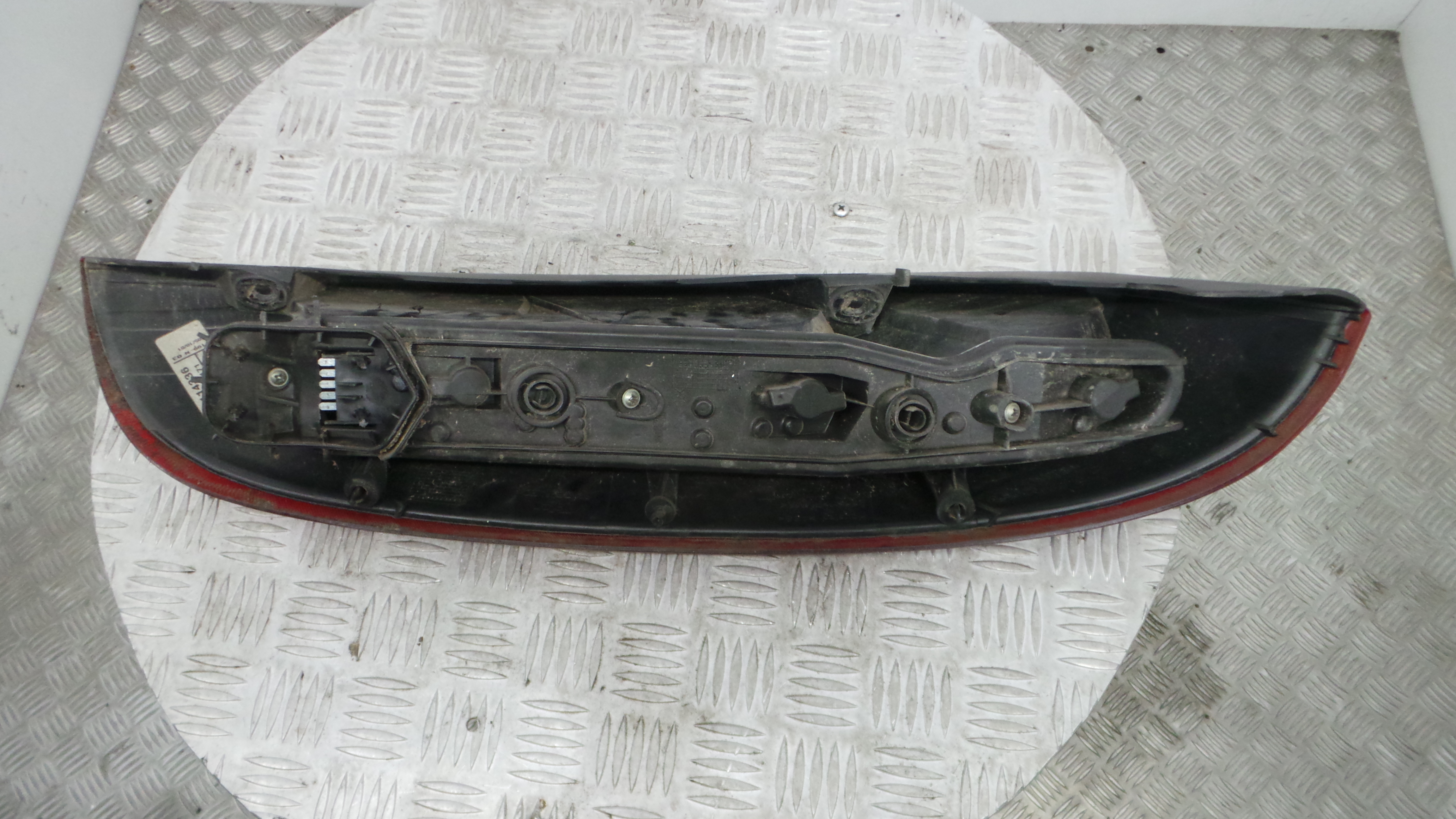 Farolim Stop Esq 09114336 - OPEL CORSA C (X01)-36897931